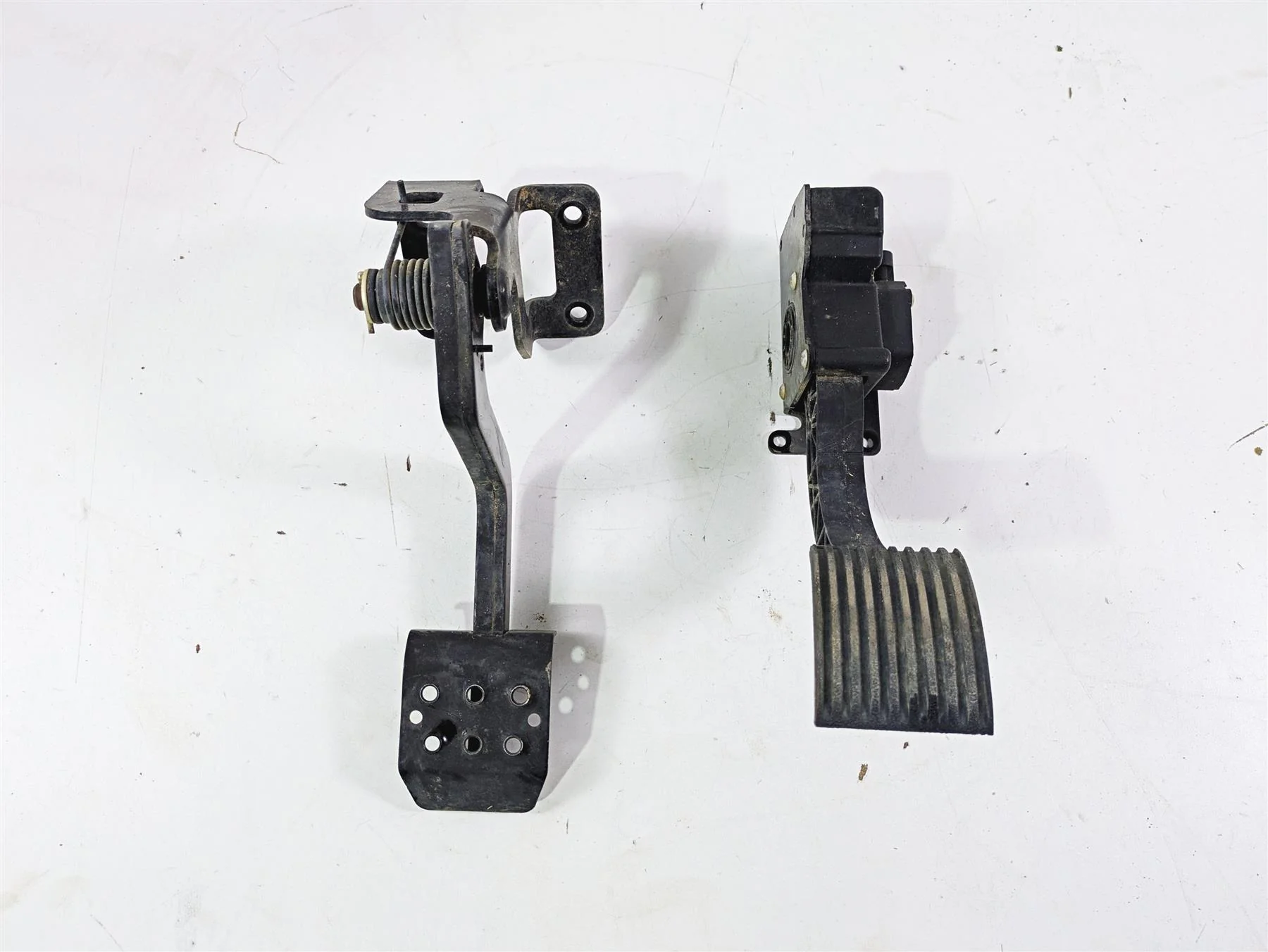 2022 CFMoto Zforce 950 Sport Foot Brake Pedal Lever Set 5HYV-082000-1200