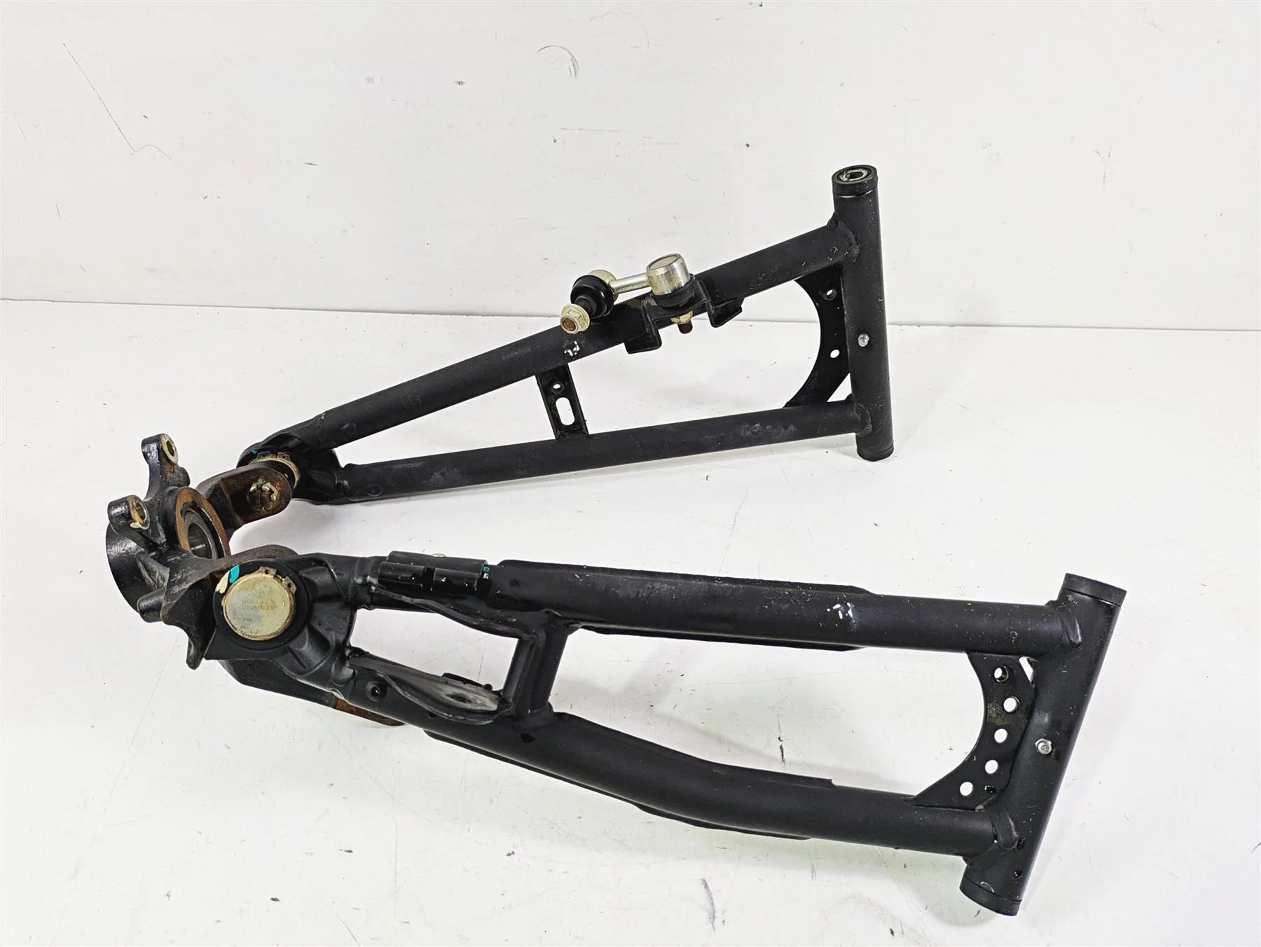 2022 CFMoto Zforce 950 Sport Front Left Control Arm Knee Assembly 5BYA-050701 - Image 5