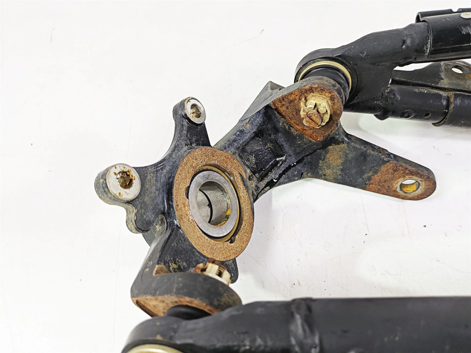 2022 CFMoto Zforce 950 Sport Front Right Control Arm Knee Assembly 5BYA-050801 - Image 10