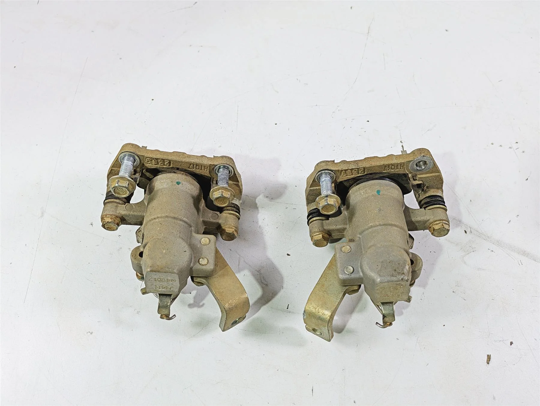 2022 CFMoto Zforce 950 Sport Rear Brake Caliper Set 5BY0-081060 5BY0-081050 - Image 4
