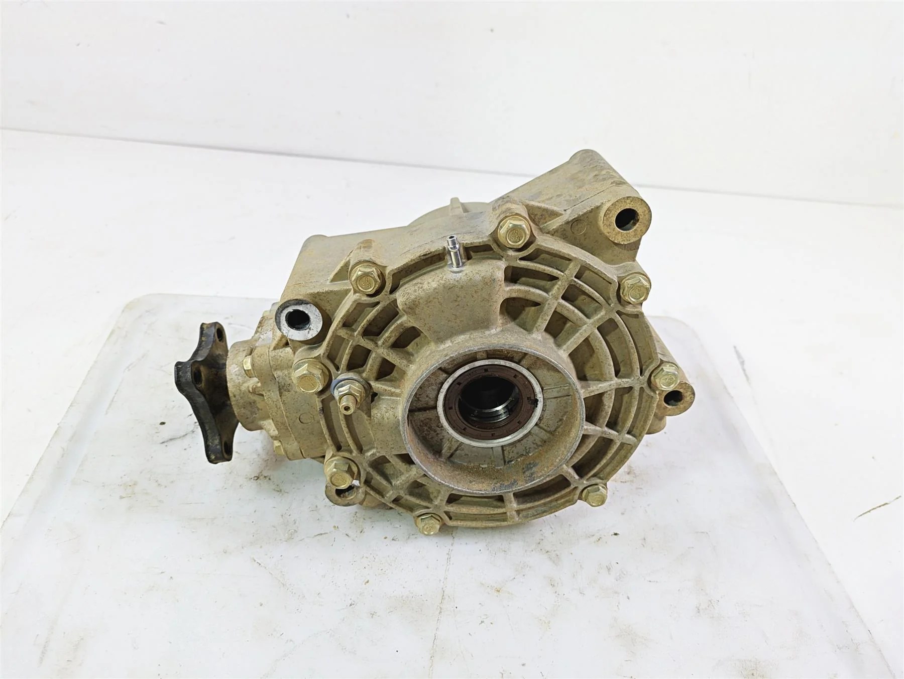 2022 CFMoto Zforce 950 Sport Rear Differential Gear Box 233mi Only Q860-330000 - Image 3