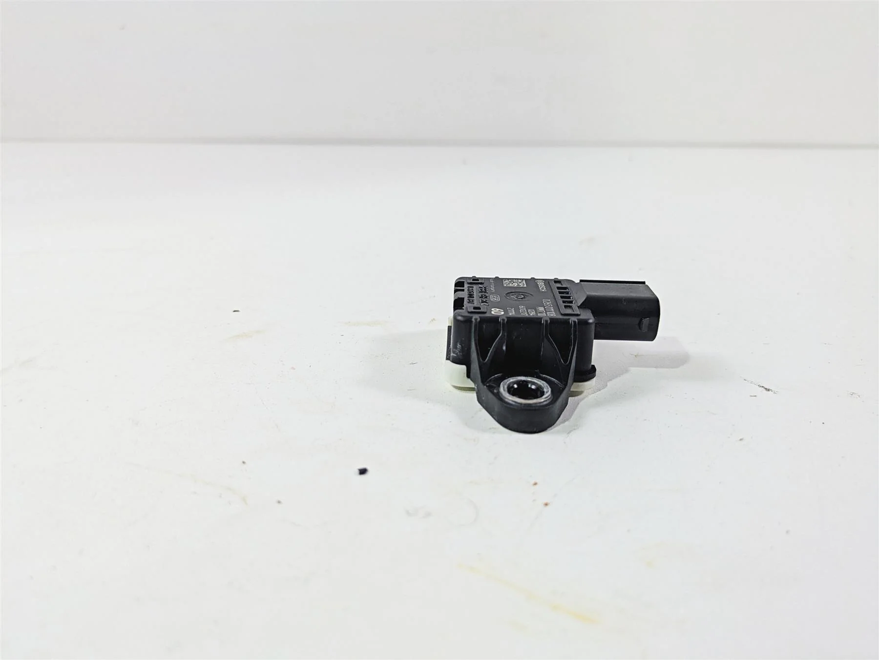 2022 Ducati Hypermotard 950 Bosch Fall Lean Angle Sensor 265011108 - Image 6