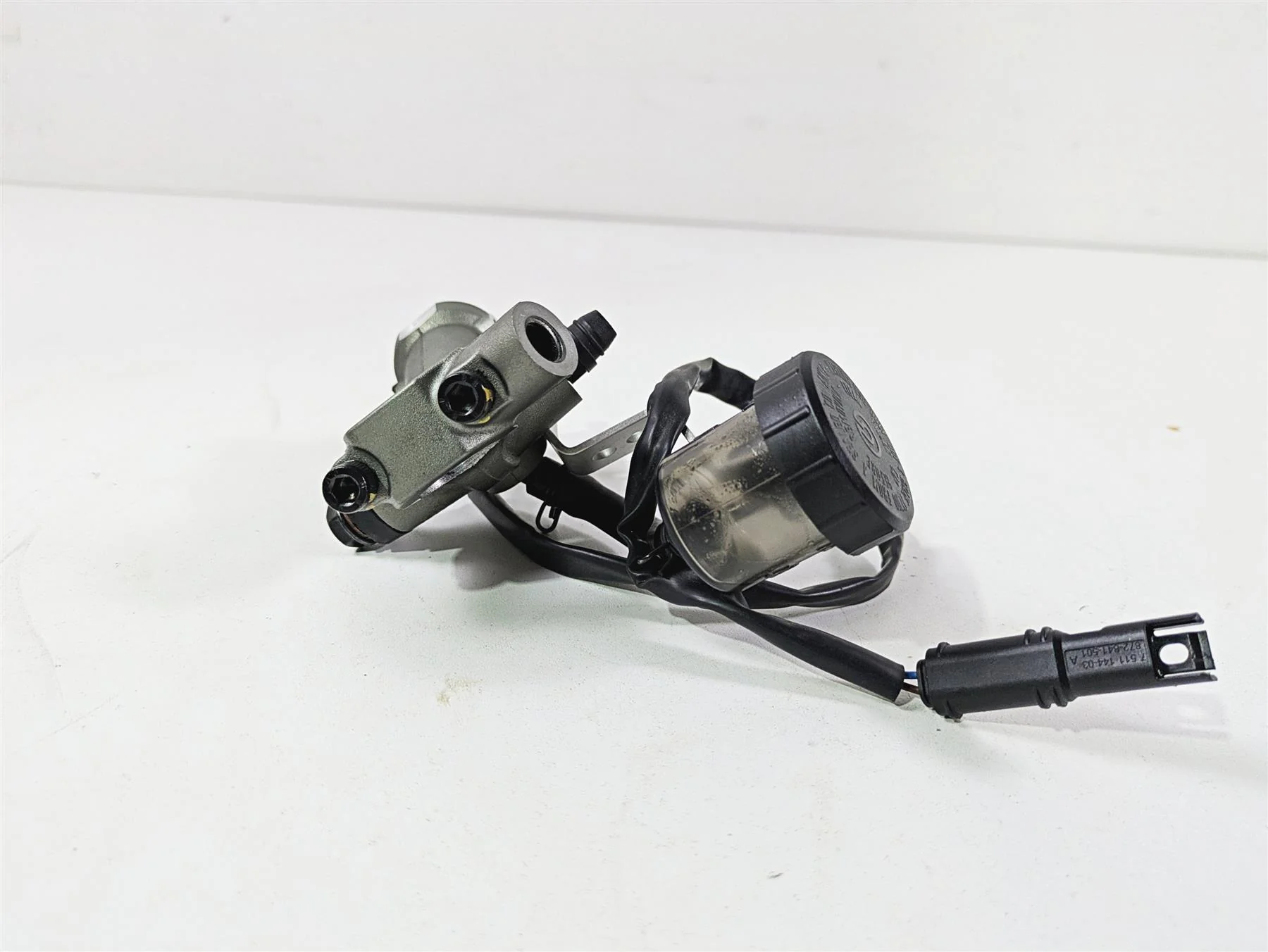2022 Ducati Hypermotard 950 Brembo Radial Clutch Master Cylinder 63040731A - Image 3