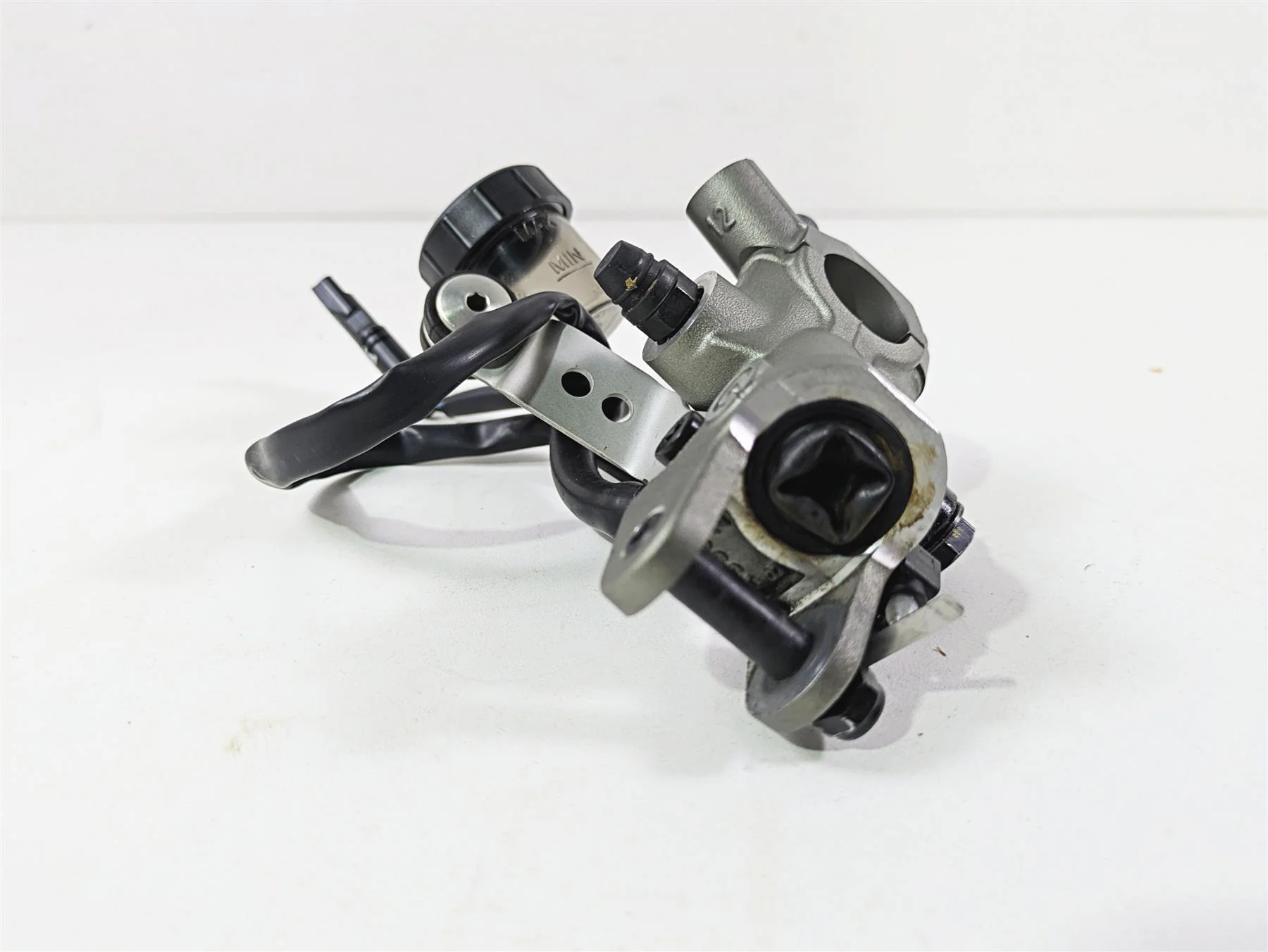 2022 Ducati Hypermotard 950 Brembo Radial Clutch Master Cylinder 63040731A - Image 5