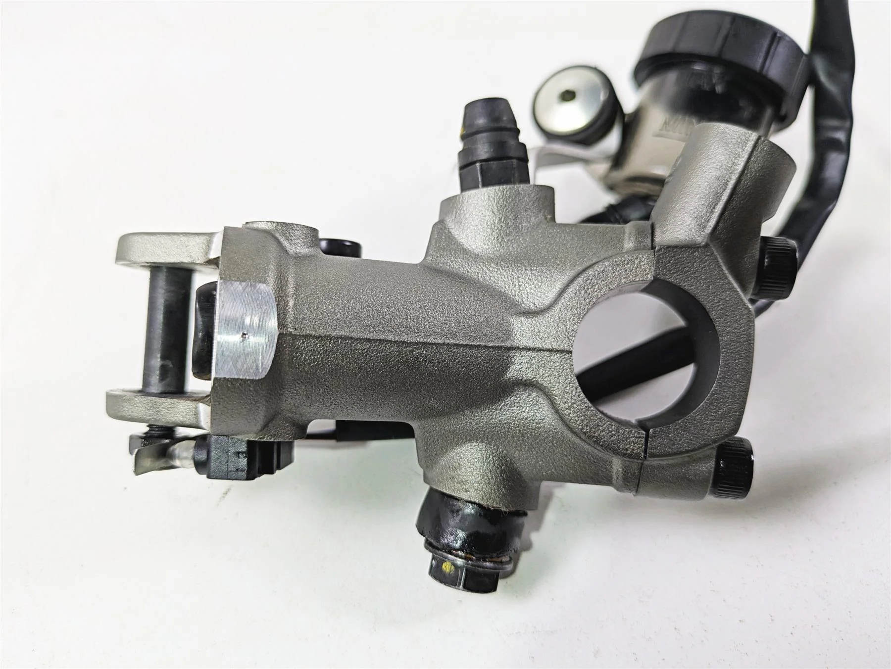 2022 Ducati Hypermotard 950 Brembo Radial Clutch Master Cylinder 63040731A - Image 8