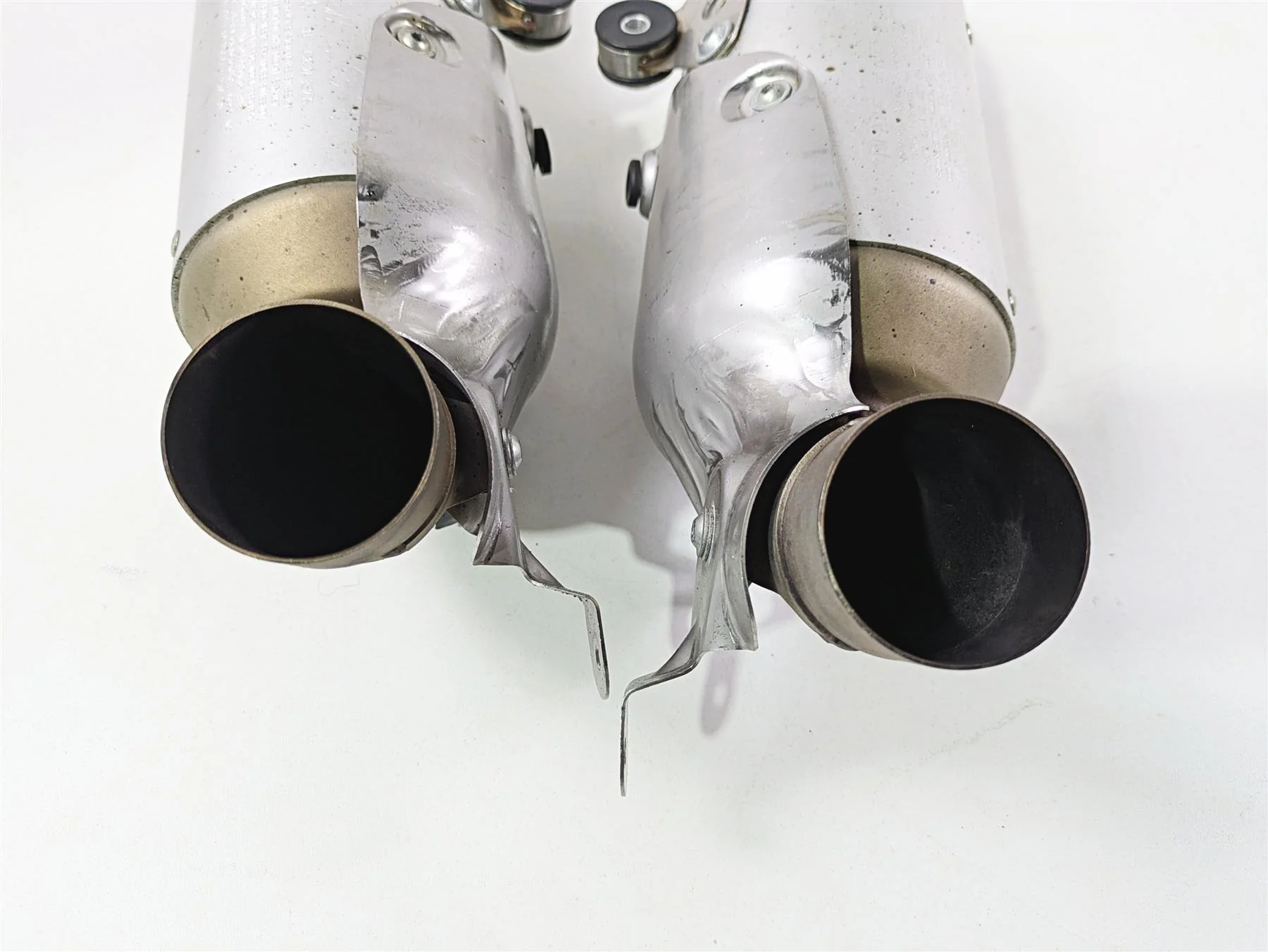 2022 Ducati Hypermotard 950 Exhaust Muffler Silencer Set 57314583A 57414583A - Image 10