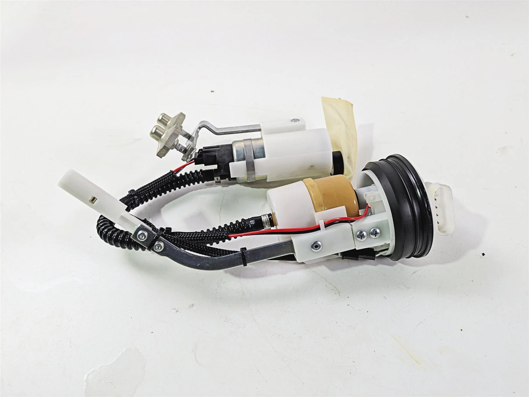 2022 Ducati Hypermotard 950 Fuel Gas Petrol Pump 16024363A - Image 9