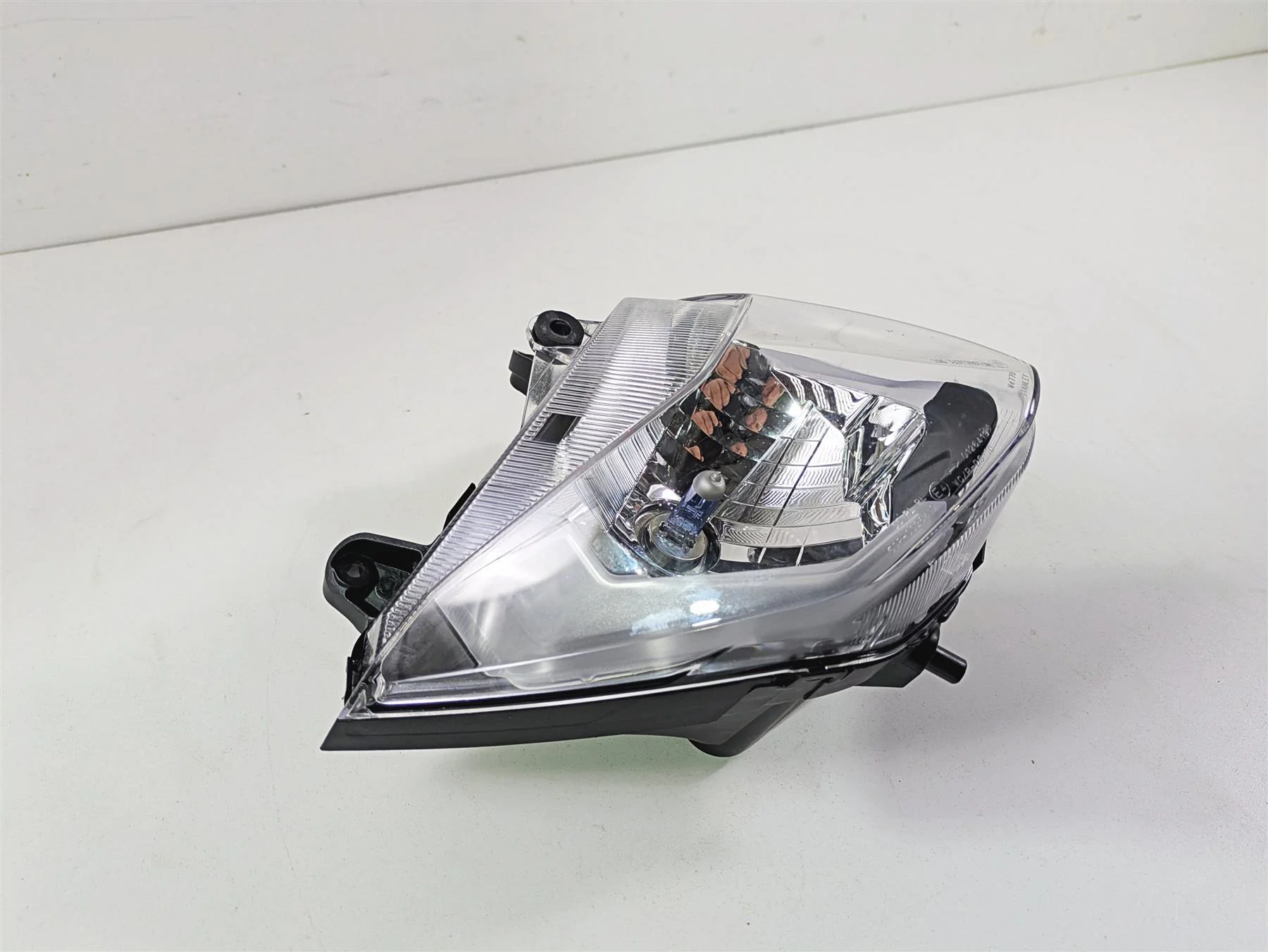 2022 Ducati Hypermotard 950 Headlight Head Light Lamp Lens 52010461C - Image 12