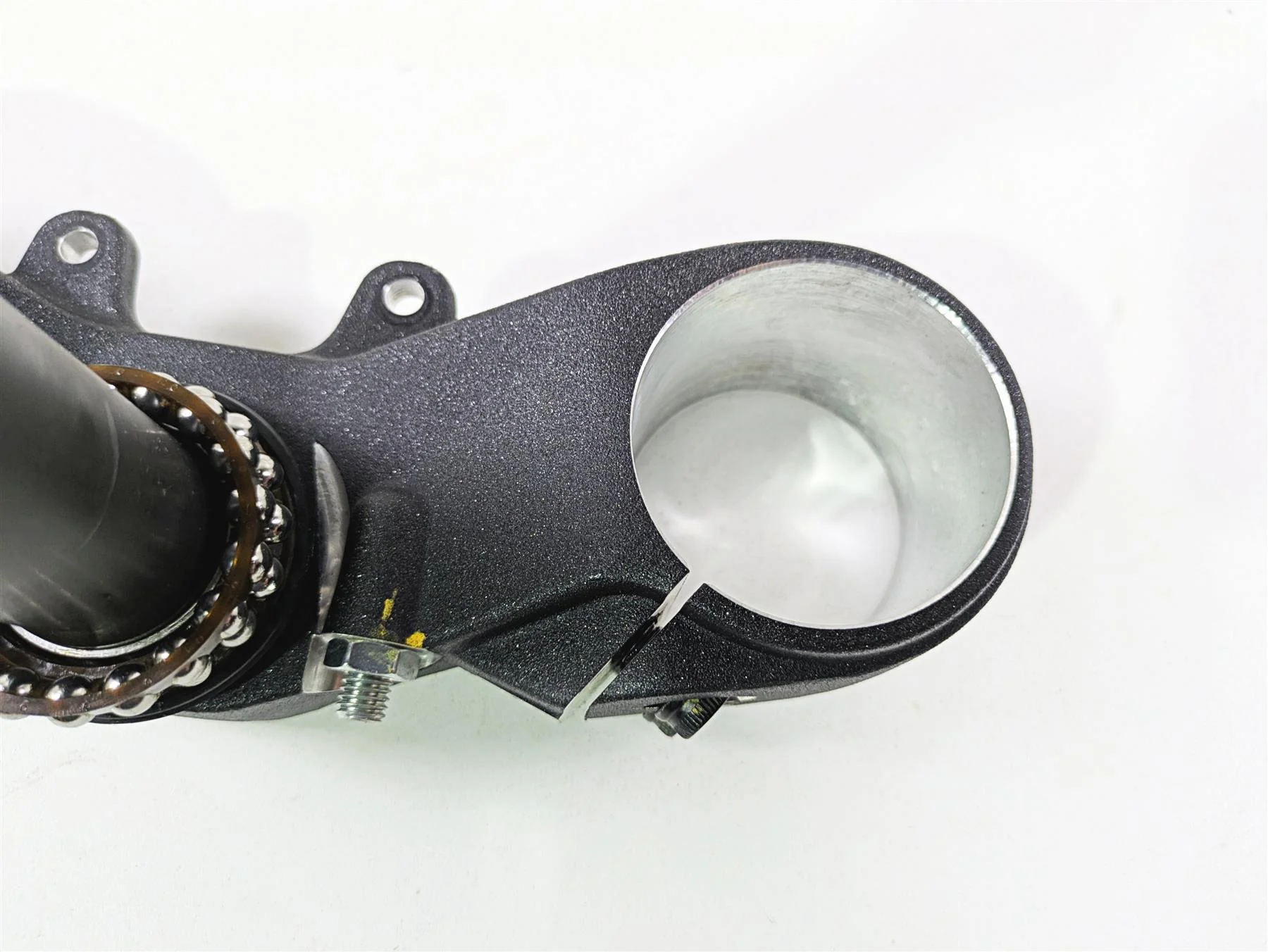 2022 Ducati Hypermotard 950 Lower Triple Tree Steering Clamp 342P1022AA - Image 6