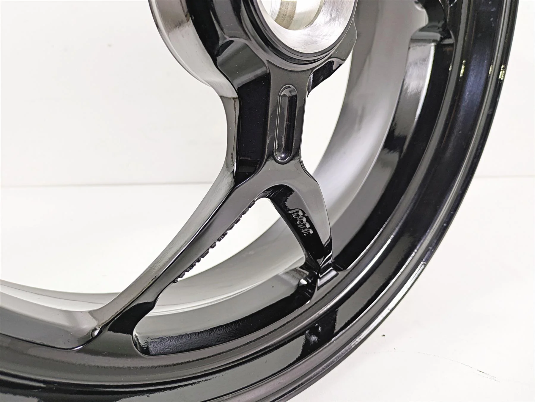 2022 Ducati Hypermotard 950 Rear Wheel Rim 17x5.5 Straight 50212071AA - Image 5