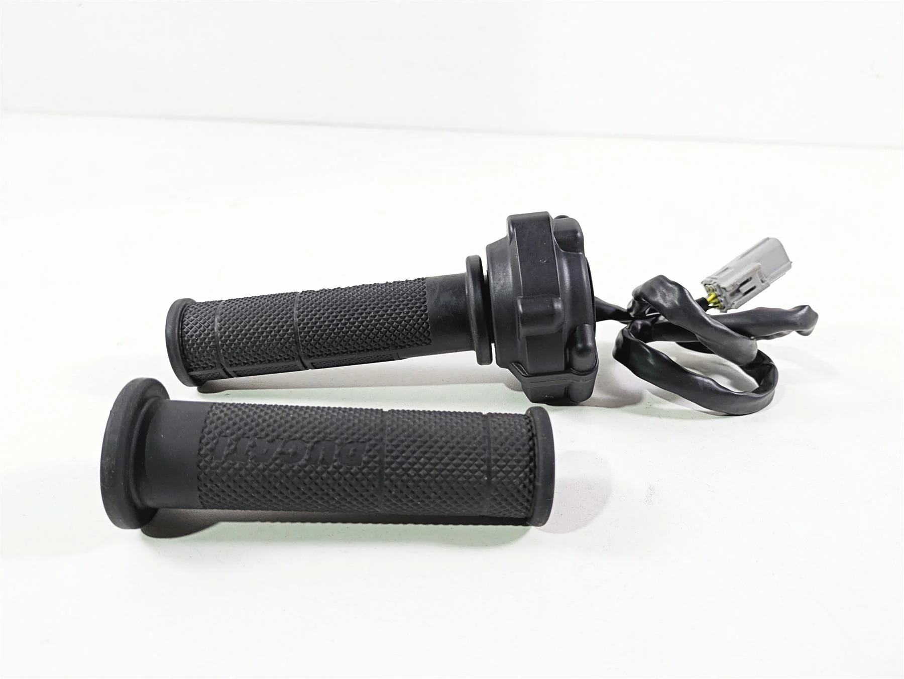 2022 Ducati Hypermotard 950 Ride By Wire Throttle Grip 66020141A - Image 3