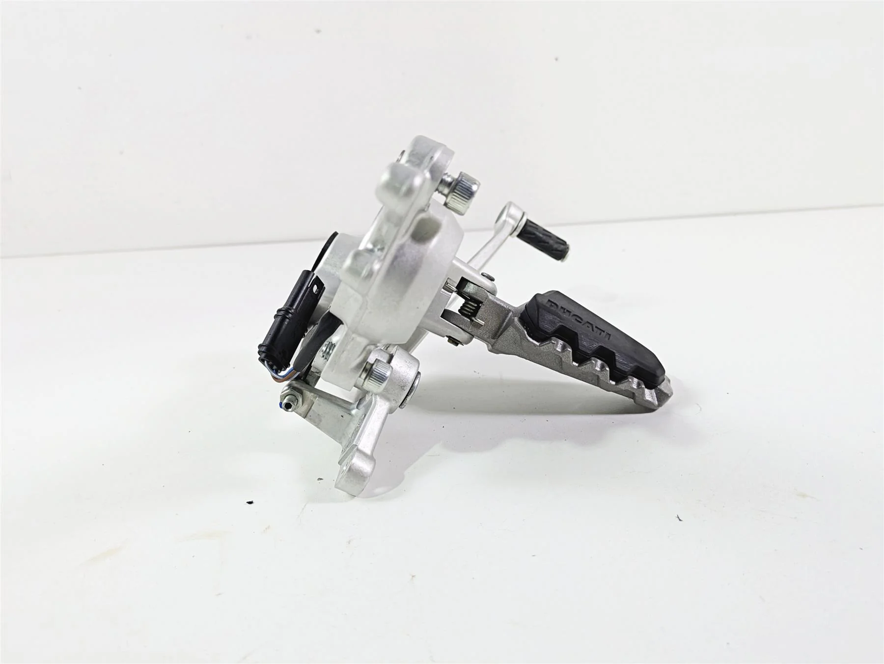 2022 Ducati Hypermotard 950 Right Footpeg Bracket Brake Pedal Set  82413581AB - Image 5