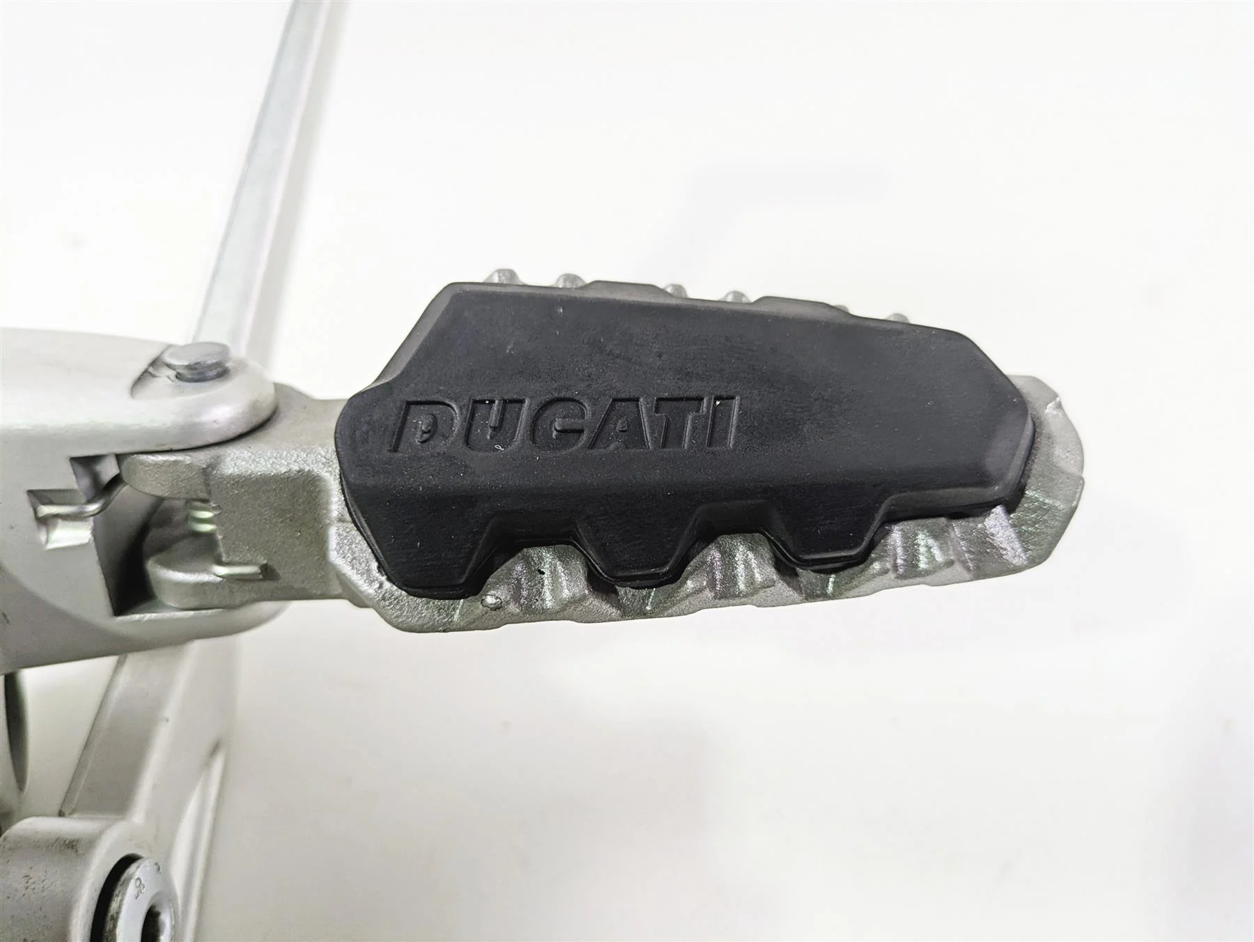 2022 Ducati Hypermotard 950 Right Footpeg Bracket Brake Pedal Set  82413581AB - Image 8