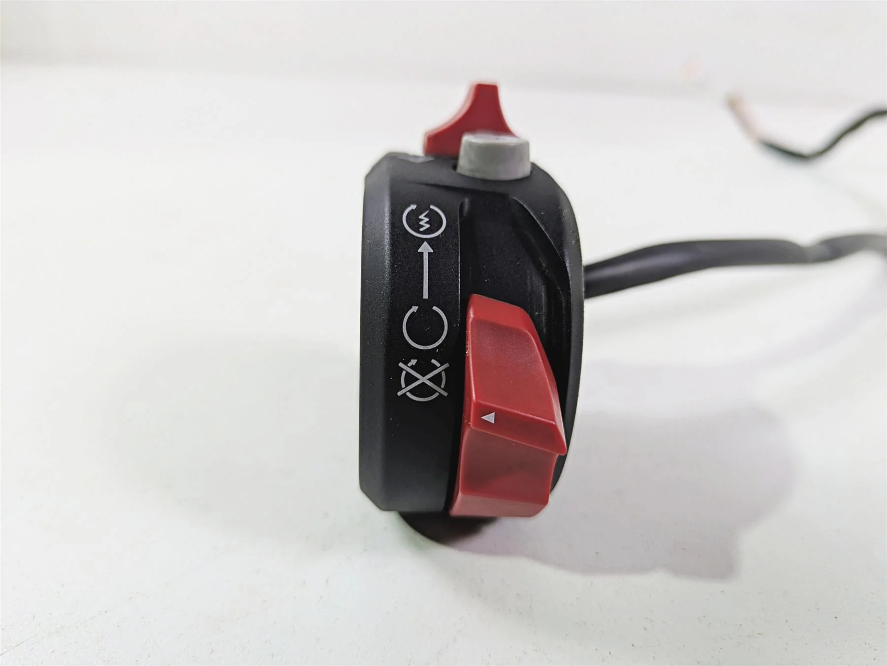 2022 Ducati Hypermotard 950 Right Hand Control Switch Start 65010281C 65010271C - Image 4