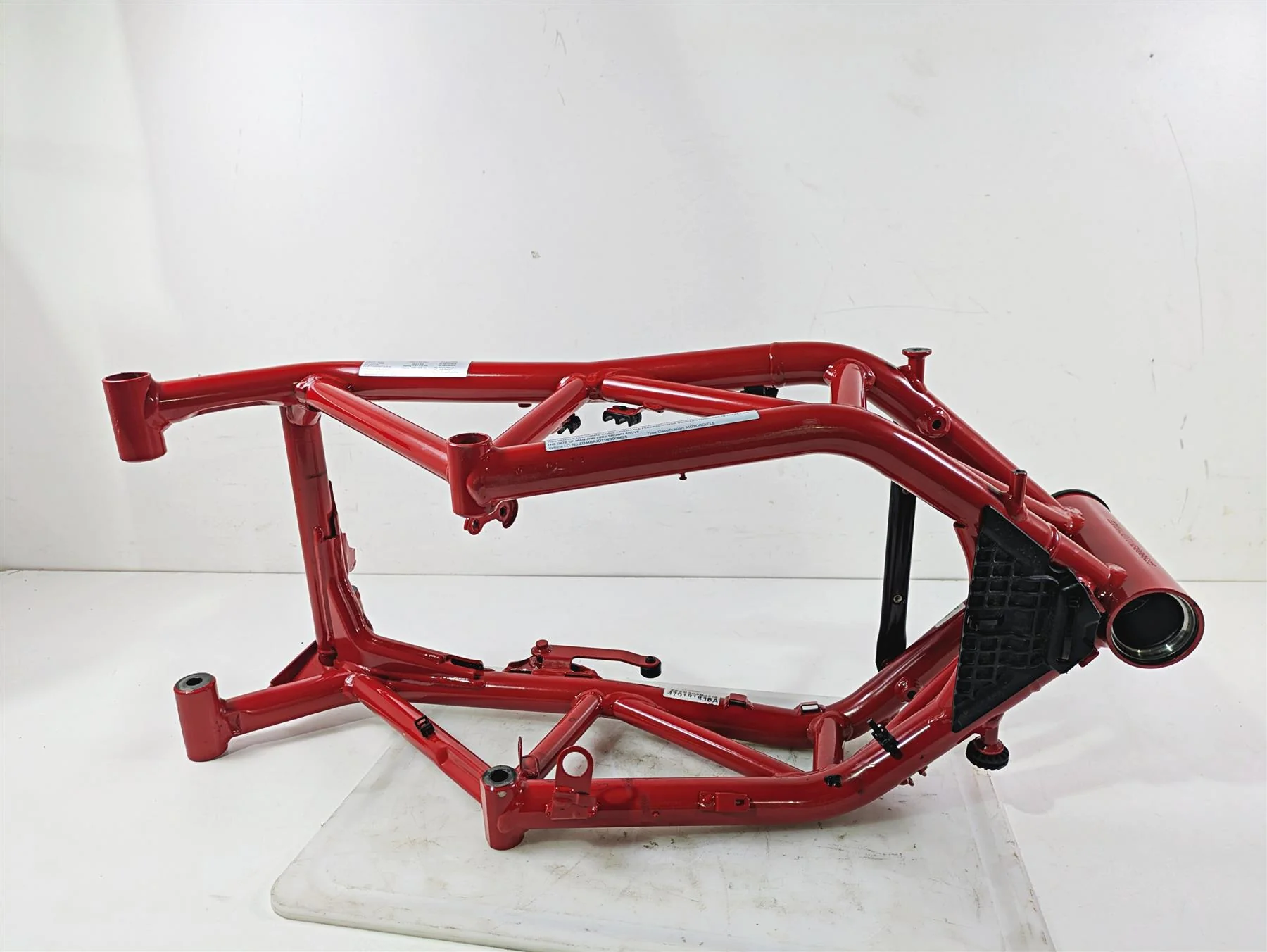 2022 Ducati Hypermotard 950 Straight Main Frame Chassis With Texas Salvage Title 47018183BA - Image 9