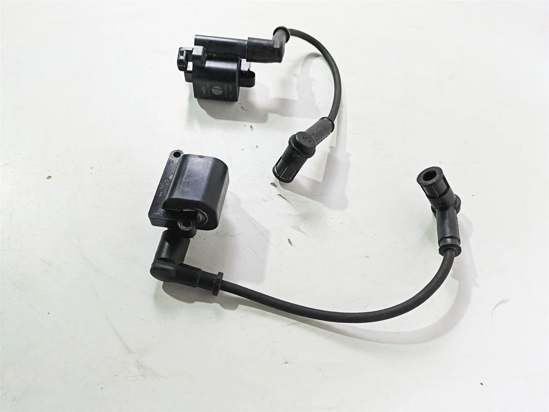 2022 Ducati Scrambler Desert Sled Beru Ignition Coil Set 38010151A - Image 3