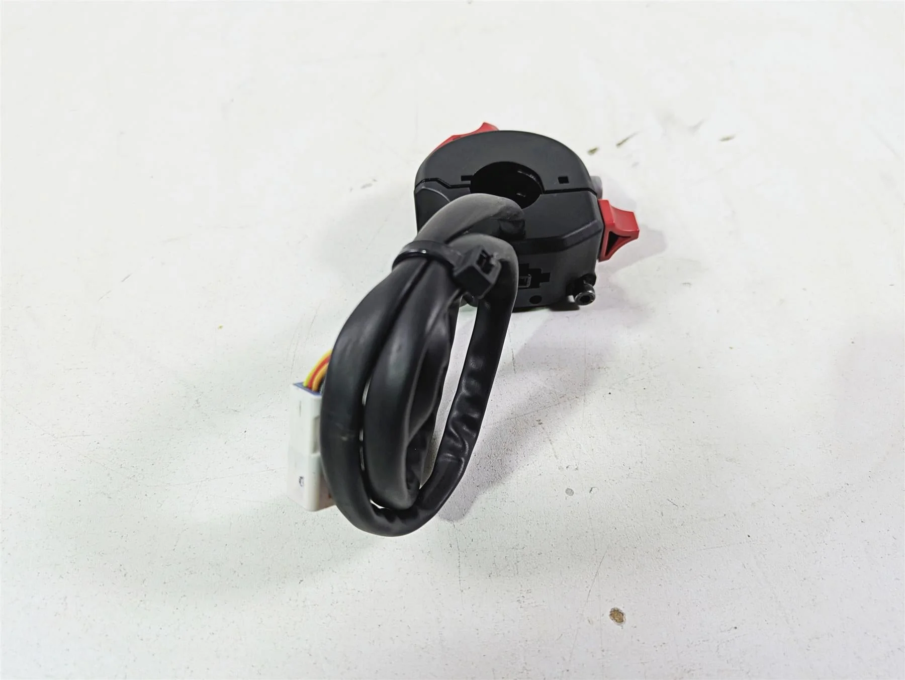 2022 Ducati Scrambler Desert Sled Right Hand Start Stop Control Switch 65010241D - Image 3