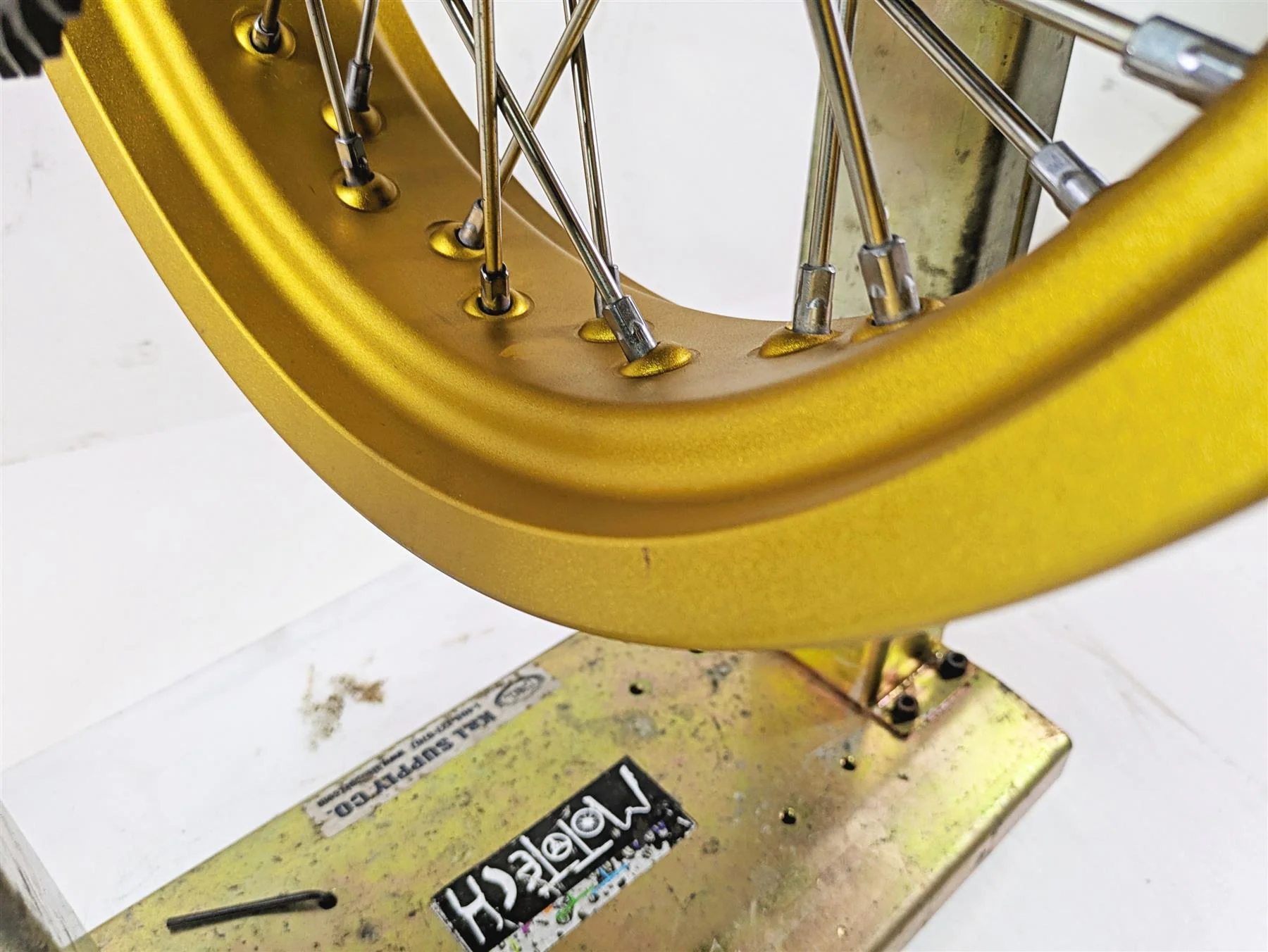 2022 Ducati Scrambler Desert Sled Straight 17x4.5 Rear Wheel Rim 50222351AA - Image 9