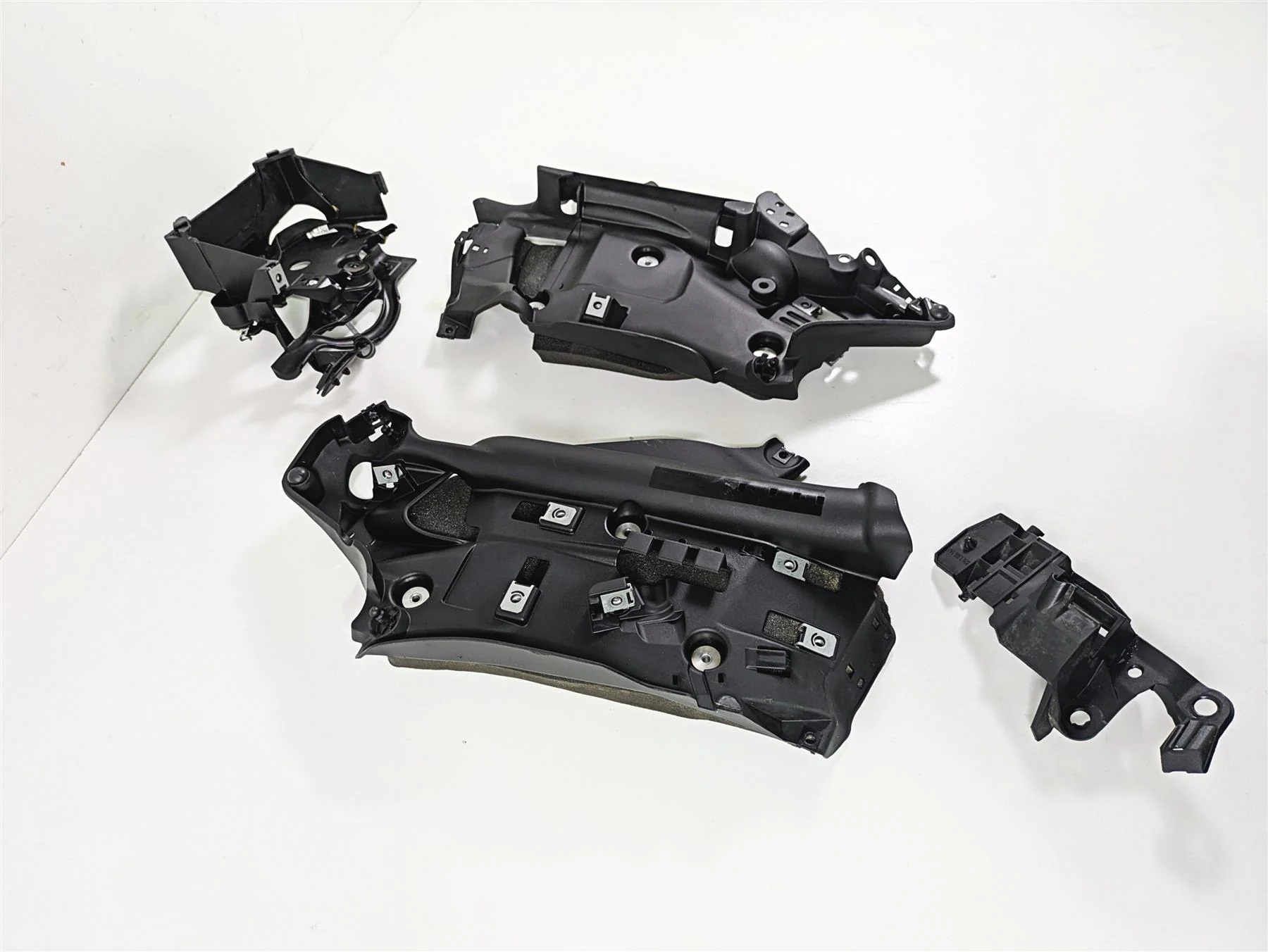 2022 Ducati Streetfighter V2 Electrical & Battery Holder Carrier 8291I303A - Image 11