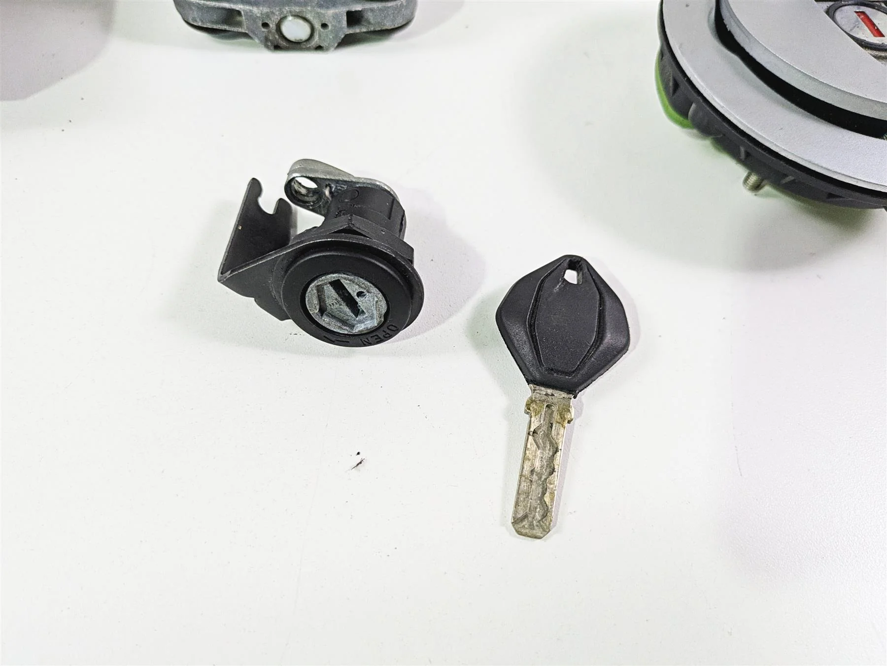 2022 Ducati Streetfighter V2 Ignition Switch Key Lock Cdi Module Set 28642751E - Image 4