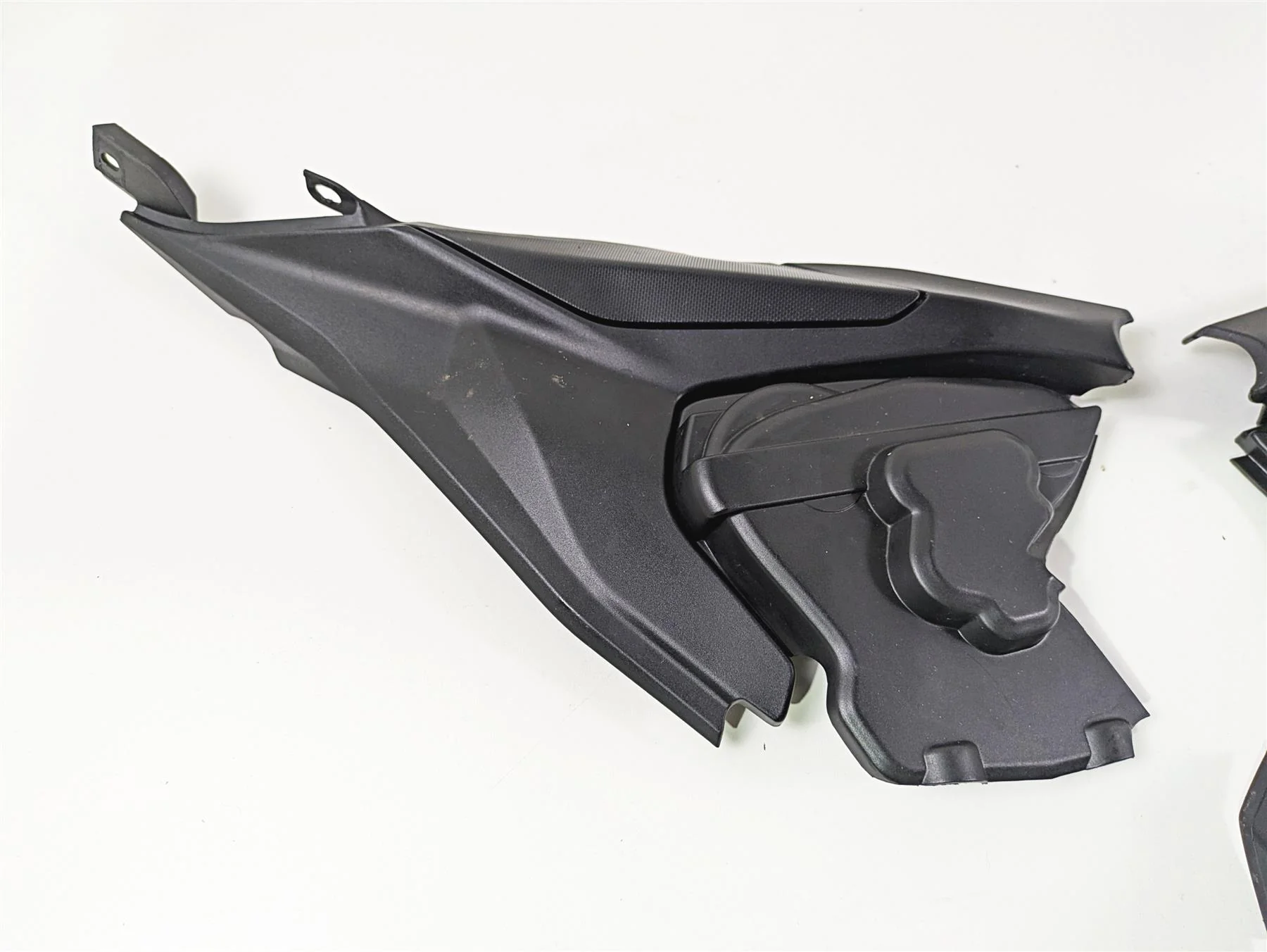 2022 Ducati Streetfighter V2 Molded Infill Cover Fairing Set 46016311B 46016301B - Image 6