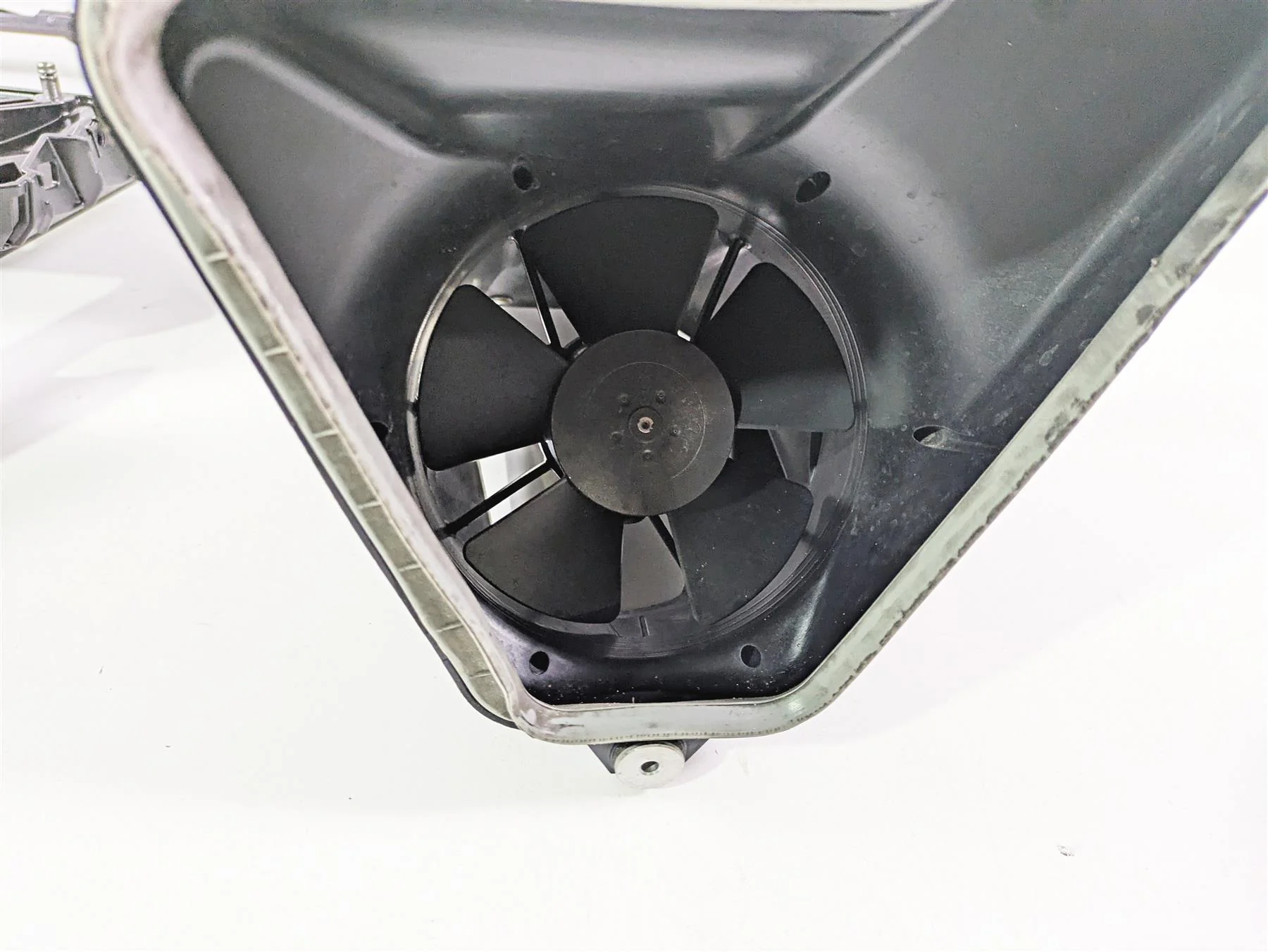 2022 Ducati Streetfighter V2 Radiator Fan & Shroud Cover Set 8292A342A 48412802A - Image 11