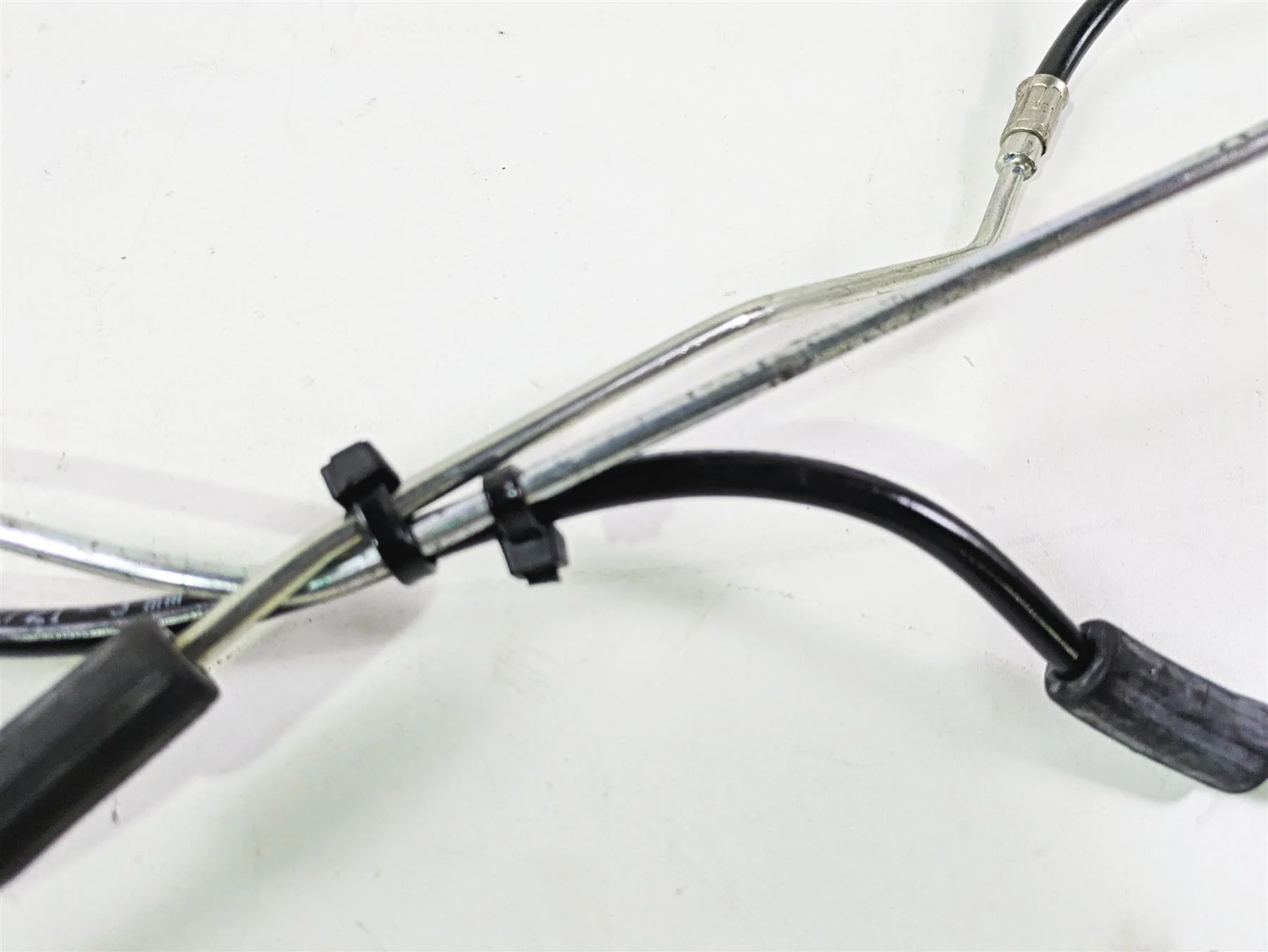 2022 Ducati Streetfighter V2 Rear Abs Brake Line Hose Set 61911762A 61911752A - Image 10