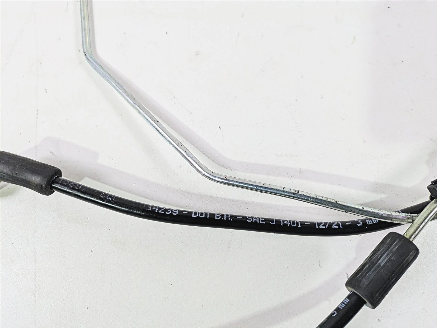 2022 Ducati Streetfighter V2 Rear Abs Brake Line Hose Set 61911762A 61911752A - Image 11