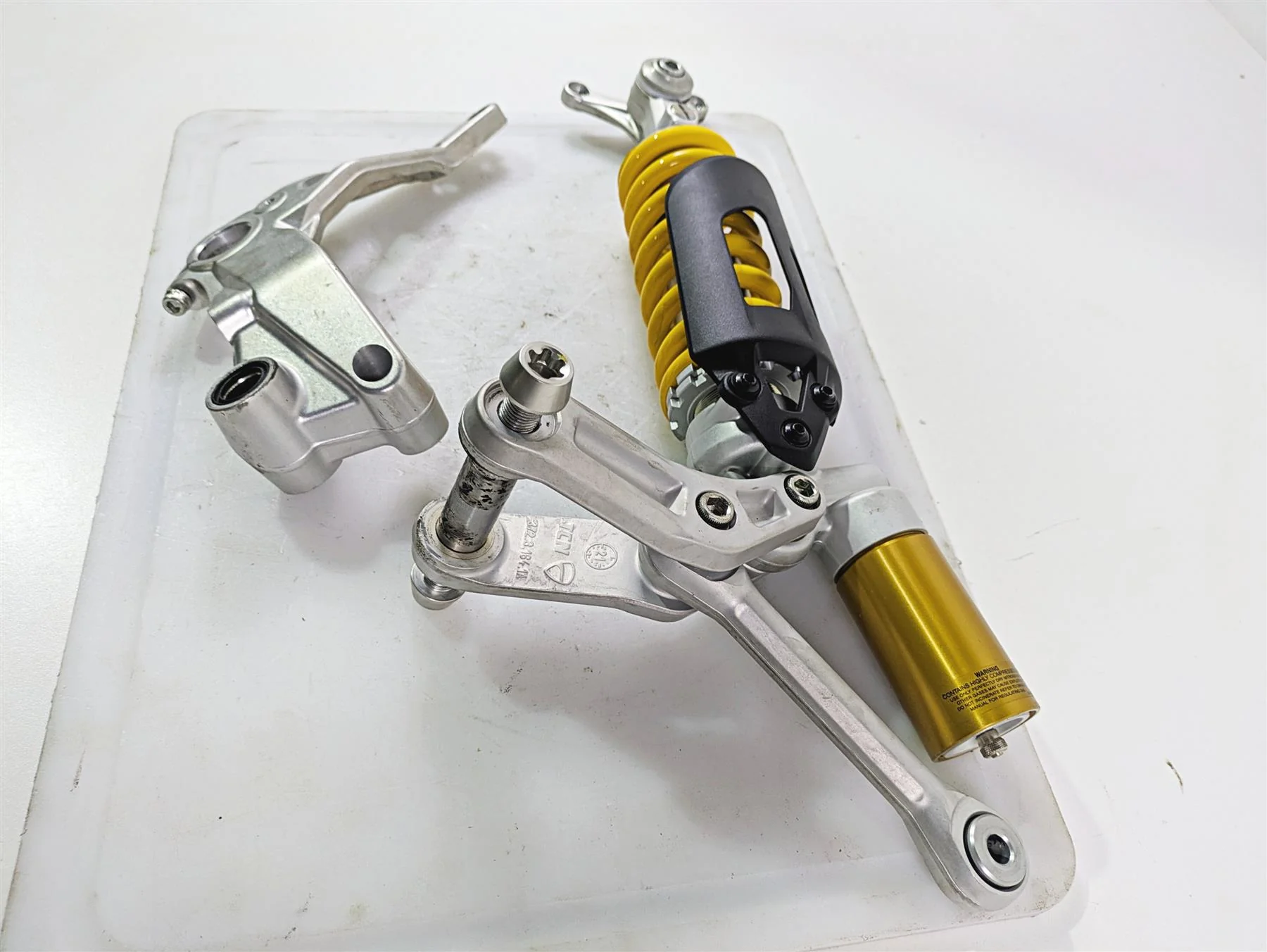 2022 Ducati Streetfighter V2 Rear Shock Suspension Damper 36522132A - Image 3
