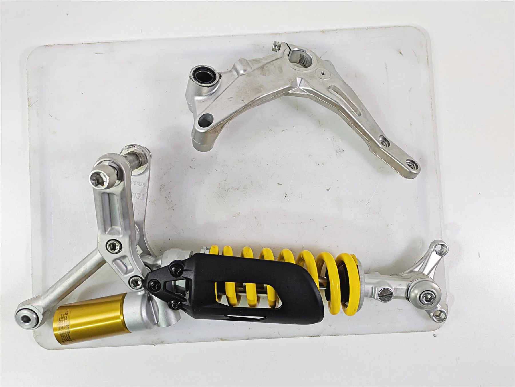 2022 Ducati Streetfighter V2 Rear Shock Suspension Damper 36522132A - Image 5