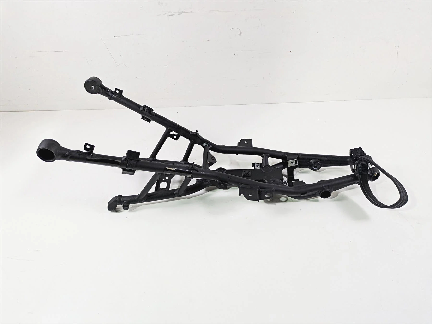 2022 Ducati Streetfighter V2 Straight Rear Subframe Sub Frame 47018401AA