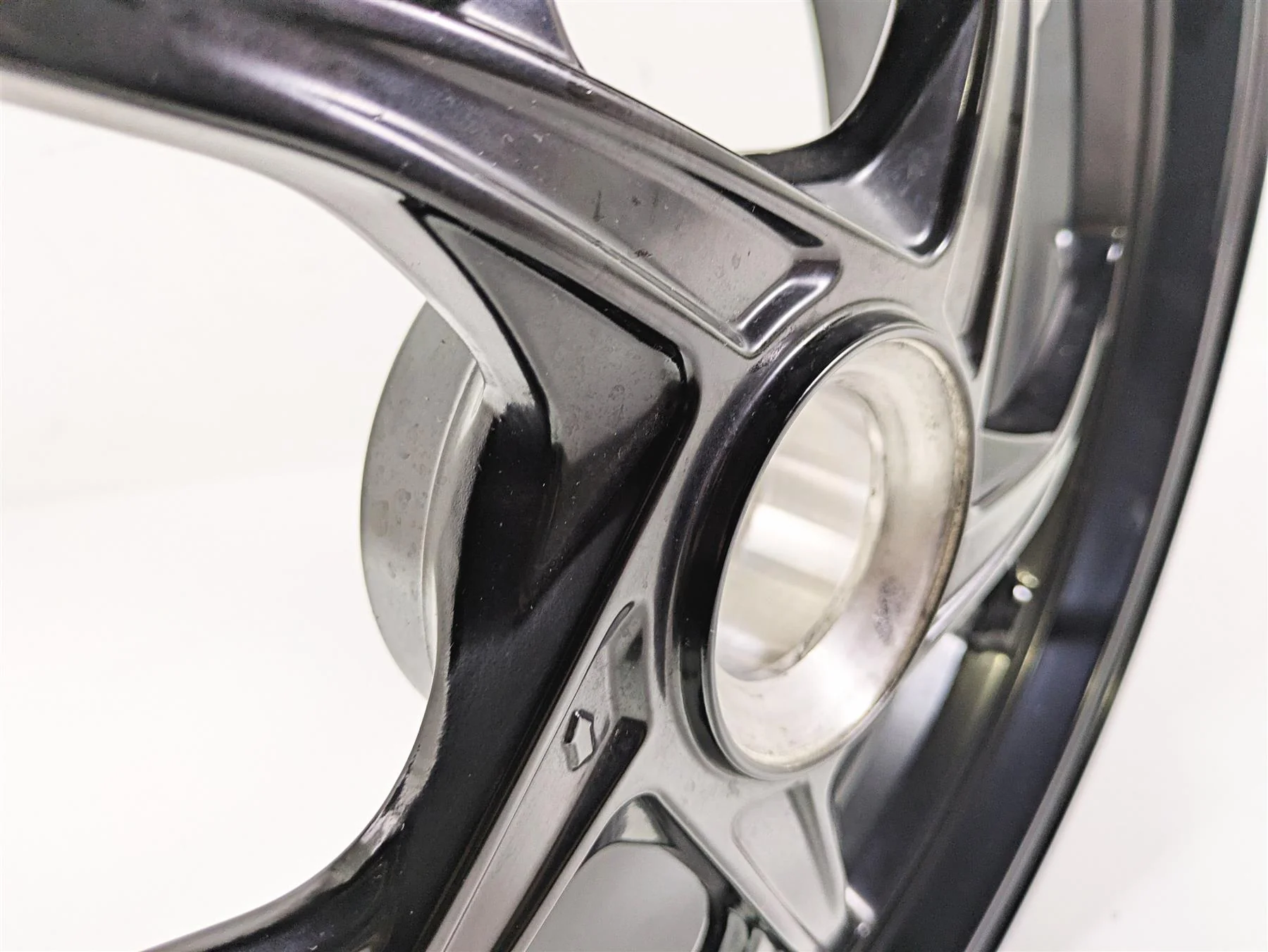 2022 Ducati Streetfighter V2 Straight Rear Wheel Rim 17x5.5 50212181AA - Image 12