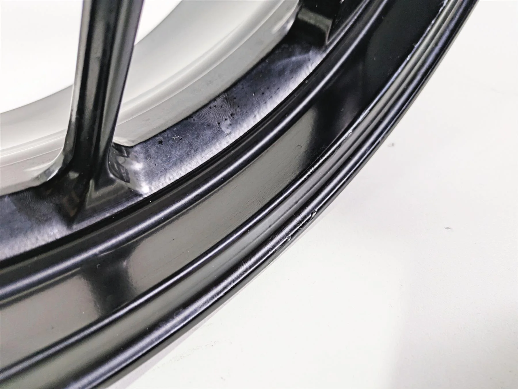 2022 Ducati Streetfighter V2 Straight Rear Wheel Rim 17x5.5 50212181AA - Image 6