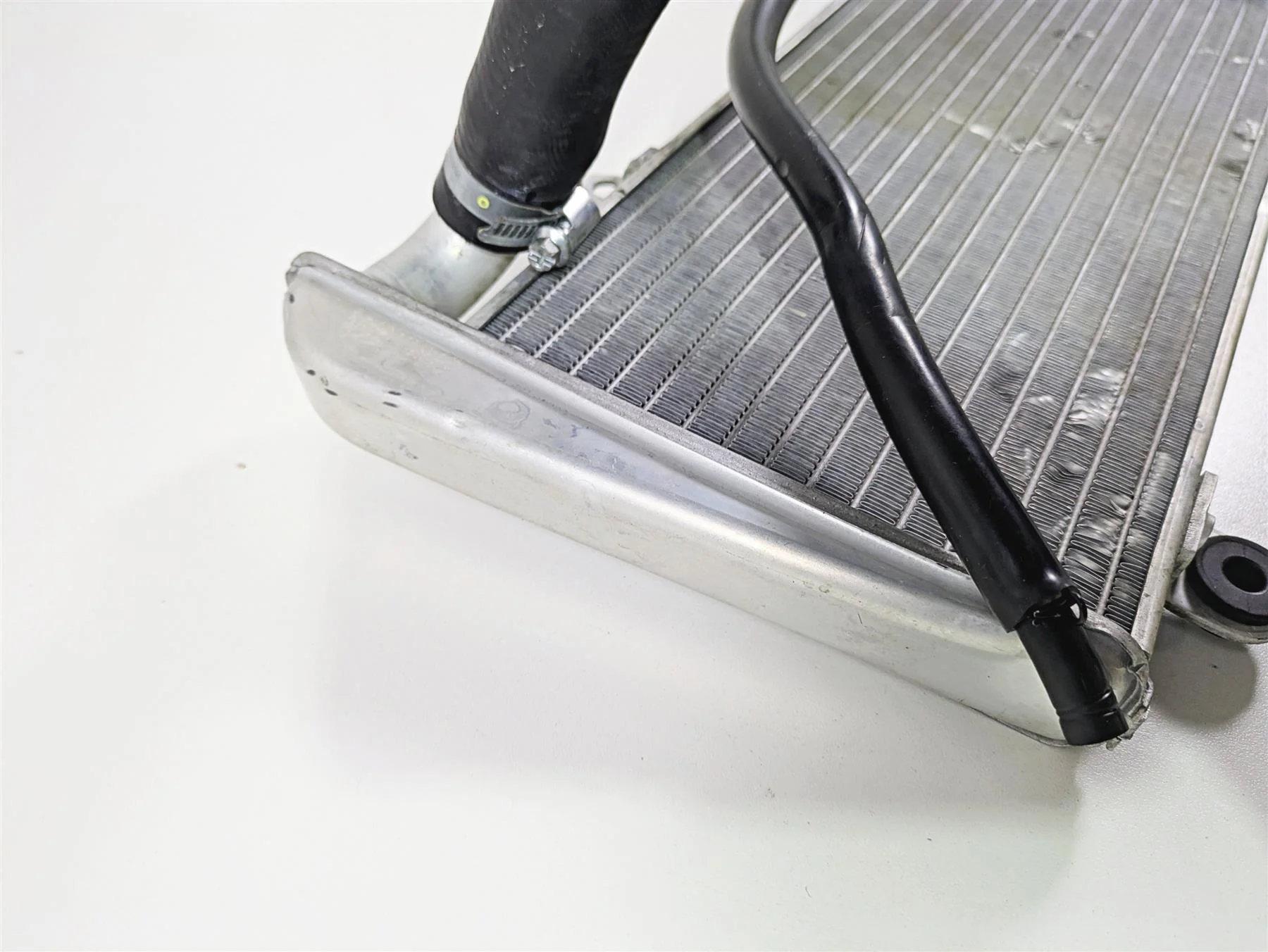 2022 Ducati Streetfighter V2 Upper Coolant Radiator 54841211A - Image 3