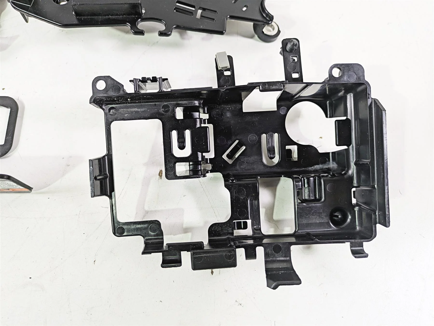 2022 Harley FXLRS Softail Low Rider Electrical Holder Carriers Set 69201523 - Image 2