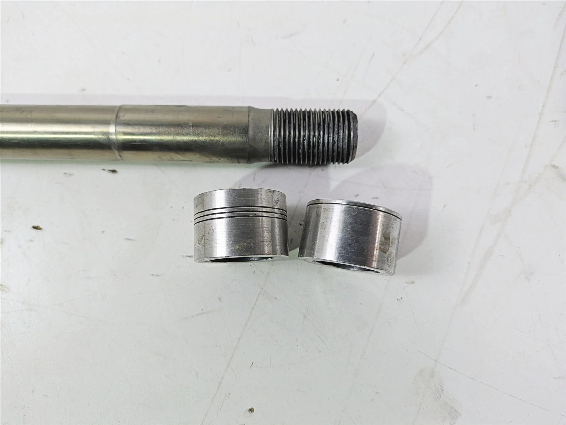 2022 Harley FXLRS Softail Low Rider Front Axle Wheel Spindle 43000080 - Image 7