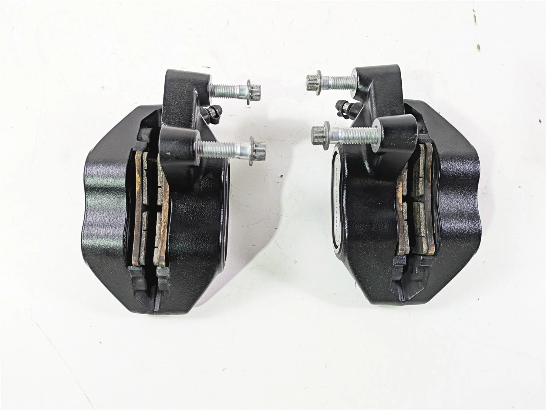 2022 Harley FXLRS Softail Low Rider Front Brake Caliper Set 41300095 - Image 11