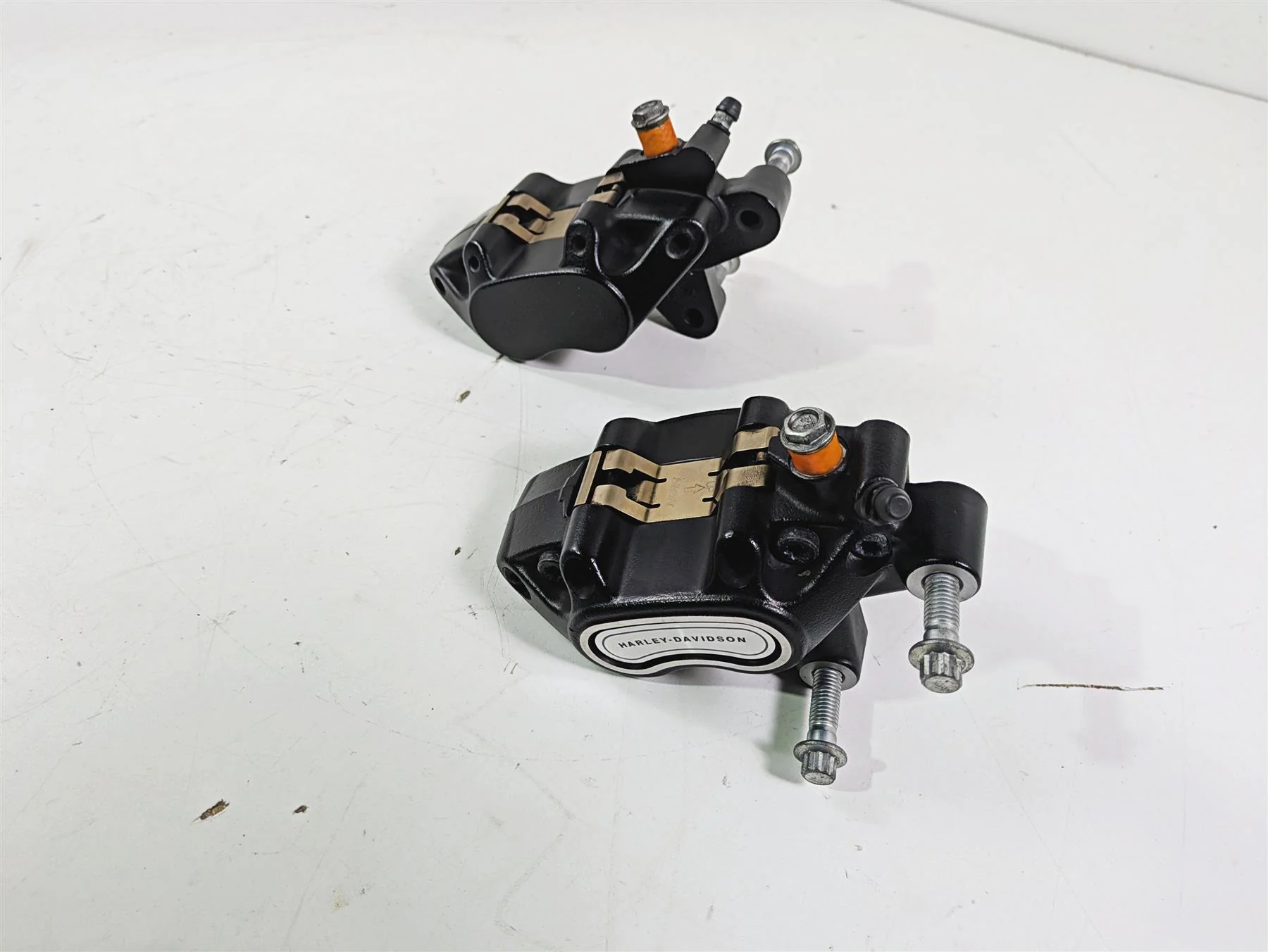 2022 Harley FXLRS Softail Low Rider Front Brake Caliper Set 41300095 - Image 5