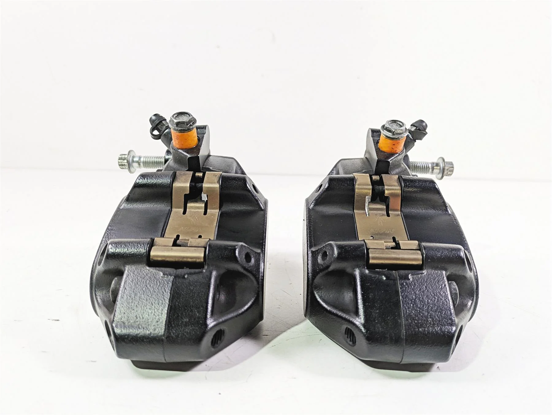 2022 Harley FXLRS Softail Low Rider Front Brake Caliper Set 41300095 - Image 7
