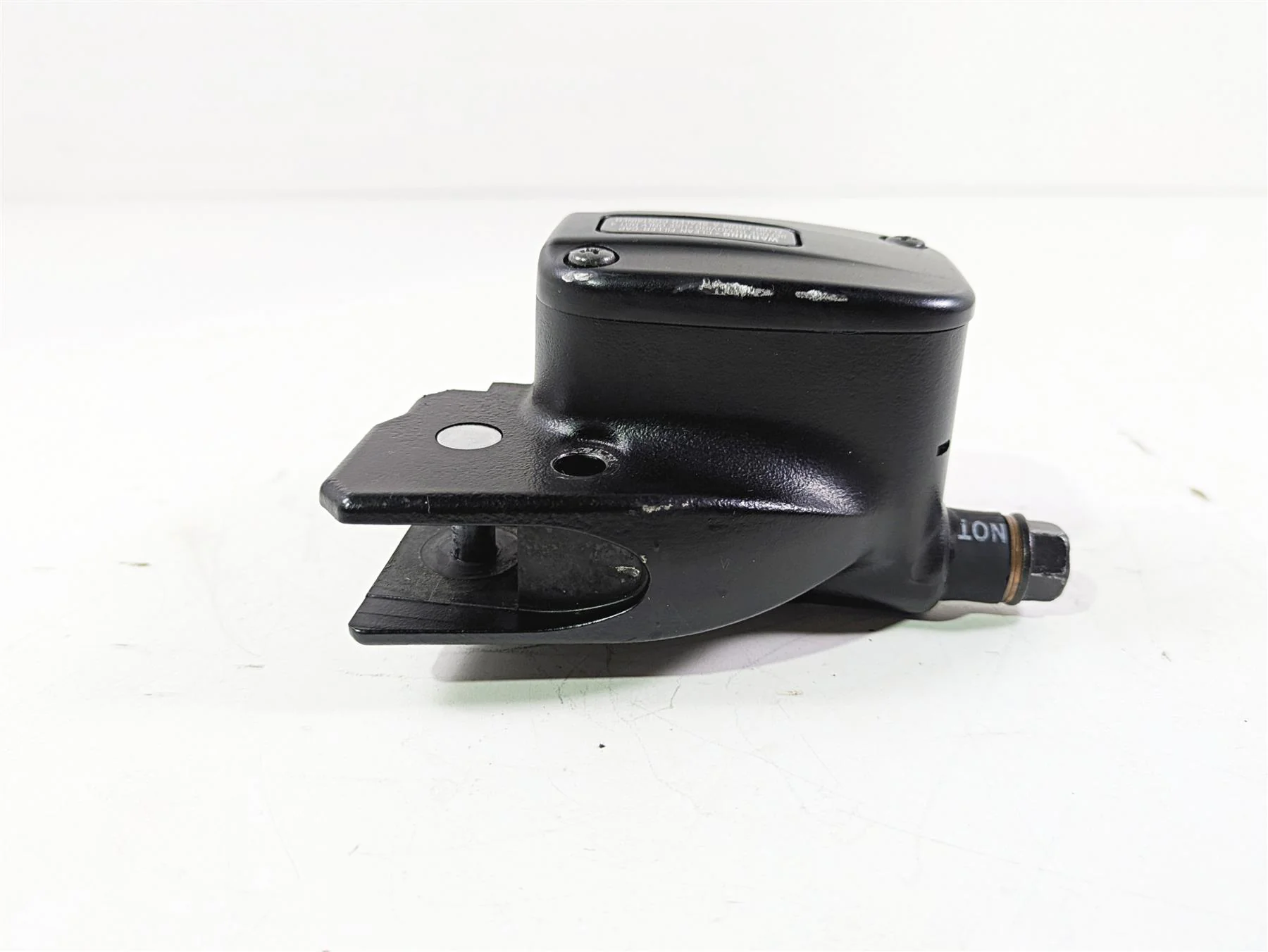 2022 Harley FXLRS Softail Low Rider Front Brake Master Cylinder READ 41700492 - Image 4