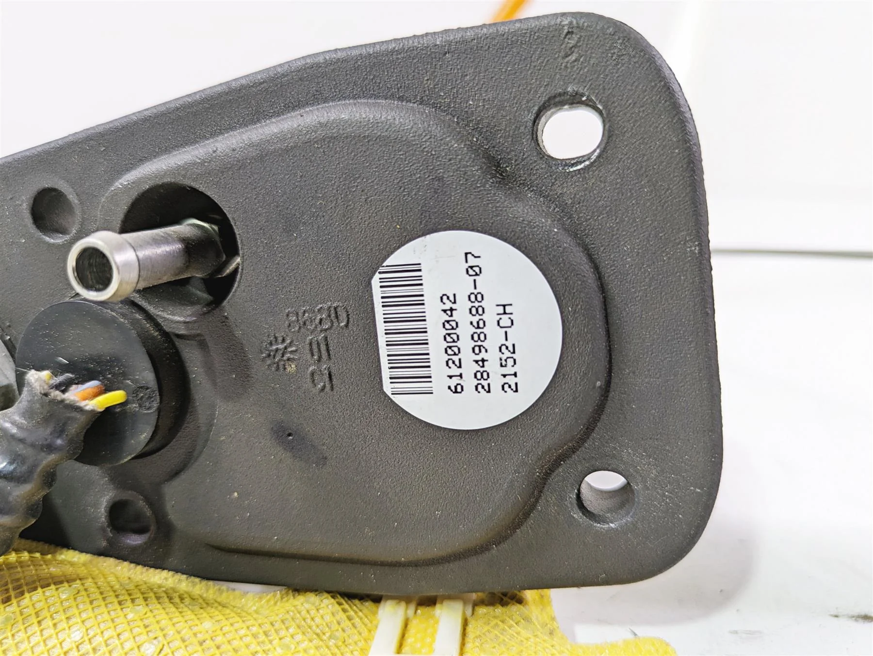 2022 Harley FXLRS Softail Low Rider Fuel Gas Petrol Pump & Sending Unit 61200042 - Image 7