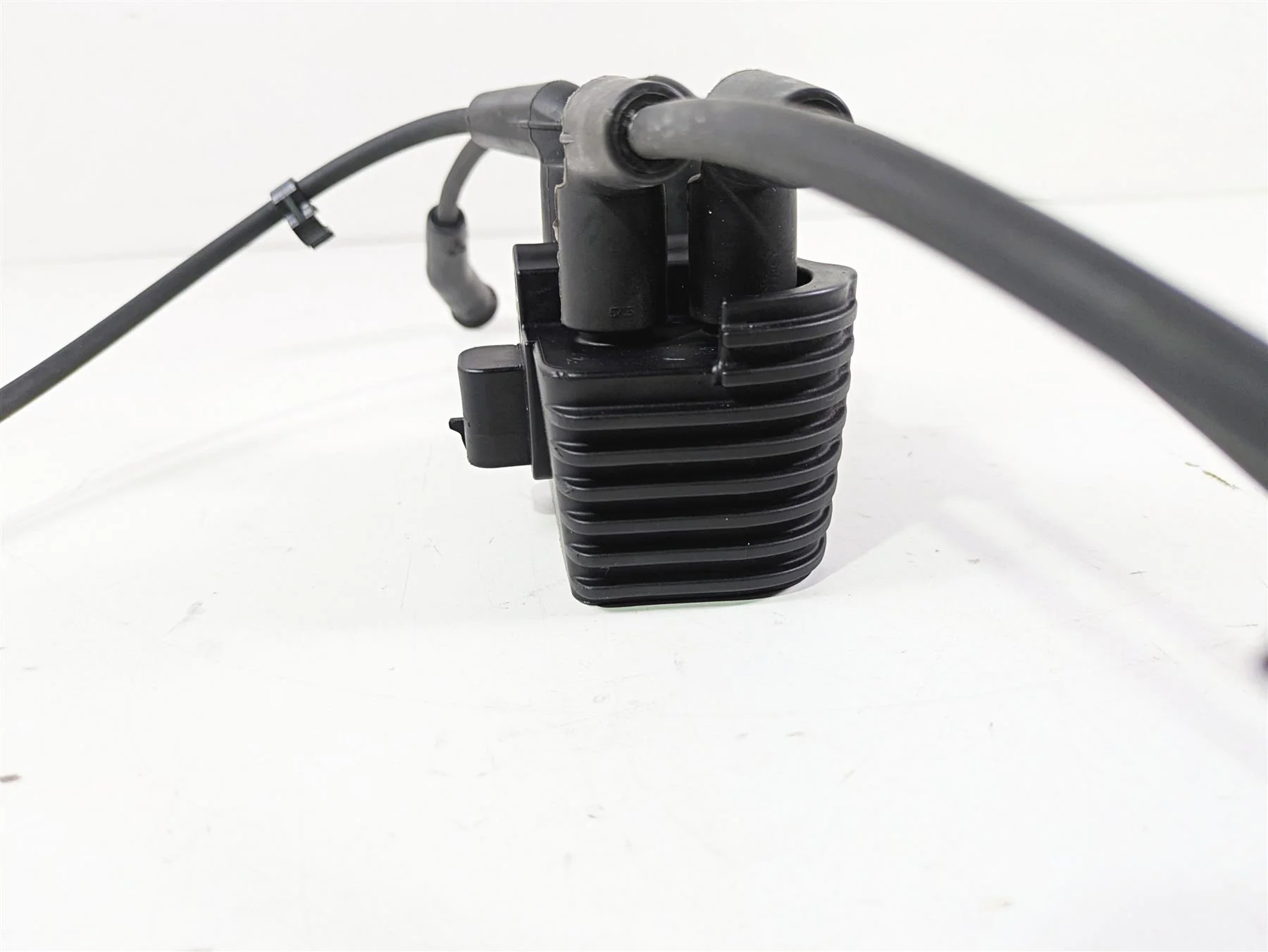 2022 Harley FXLRS Softail Low Rider Ignition Coil Wires Set 31600067 - Image 5