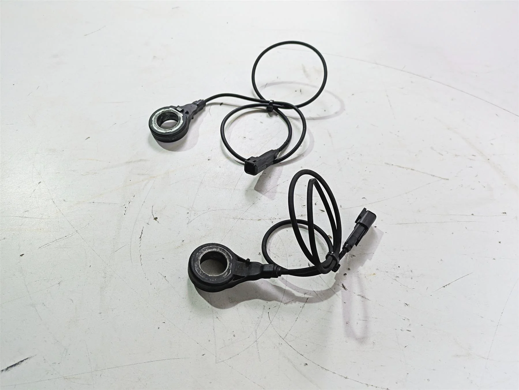 2022 Harley RA1250 S Pan America Abs Wheel Speed Brake Sensors 41100024 41100024 - Image 3