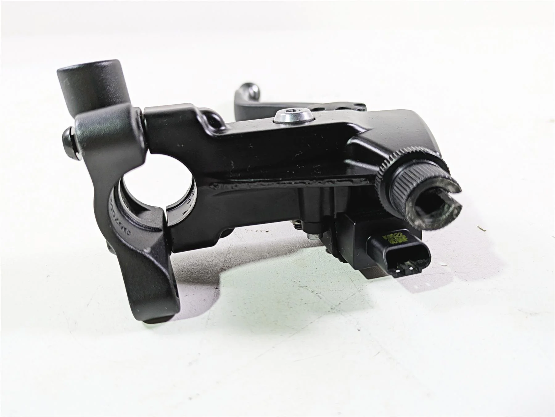 2022 Harley RA1250 S Pan America Clutch Perch & Lever 36700231 - Image 12