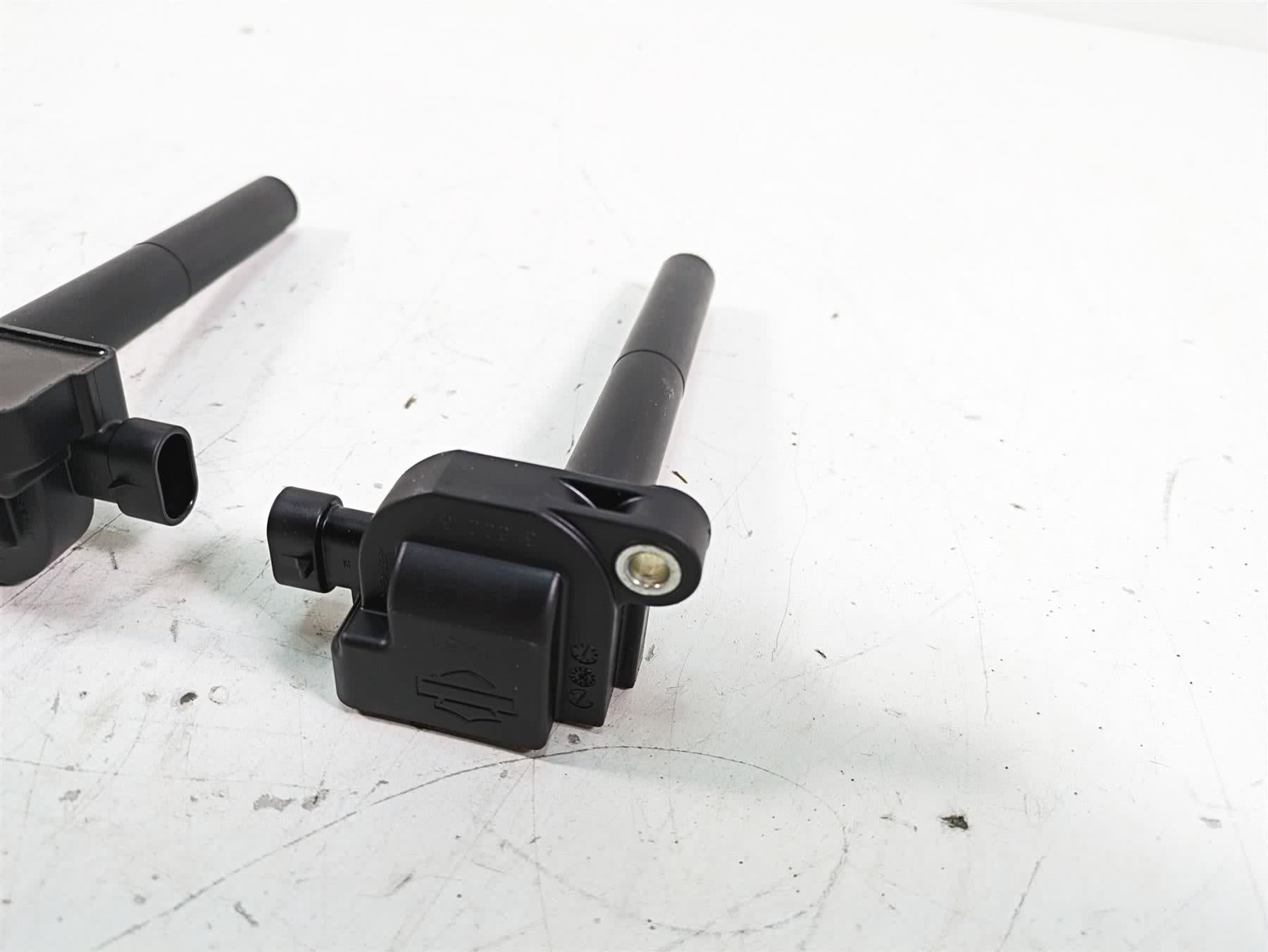2022 Harley RA1250 S Pan America Dual Ignition Coil Stick Coils Set 31600167 - Image 12