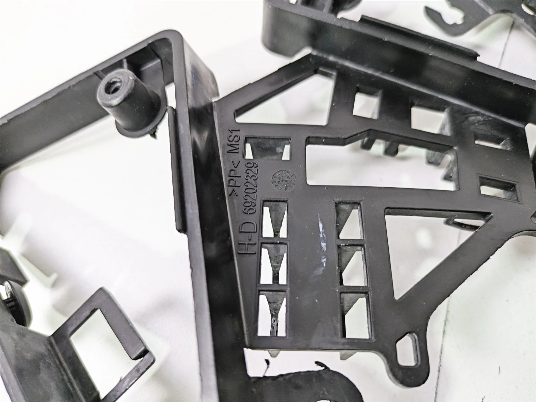 2022 Harley RA1250 S Pan America Electrical Cover Holder Set 69202329 12700142 - Image 9