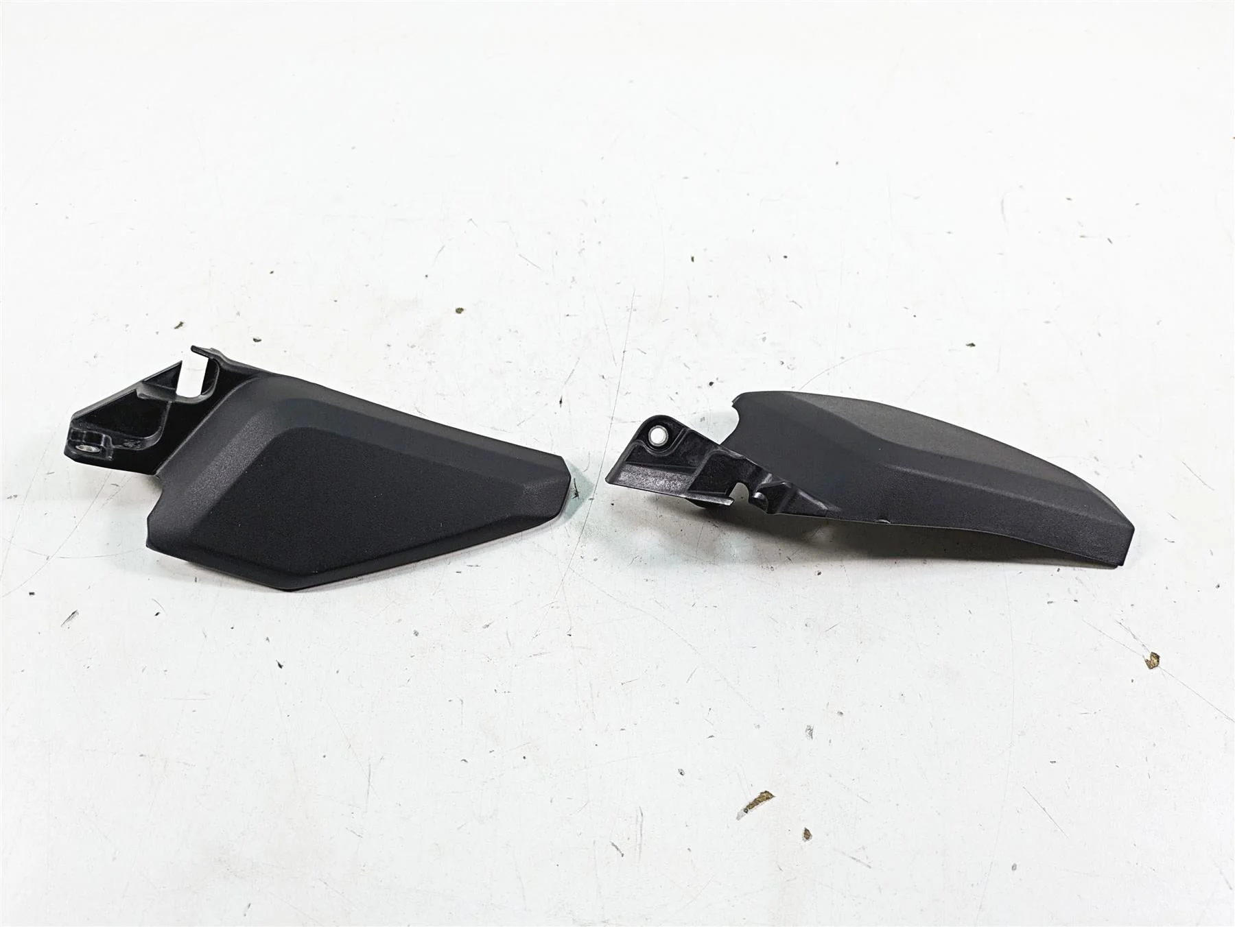 2022 Harley RA1250 S Pan America Frame Neck Cover Set 57300224 57300223 - Image 2