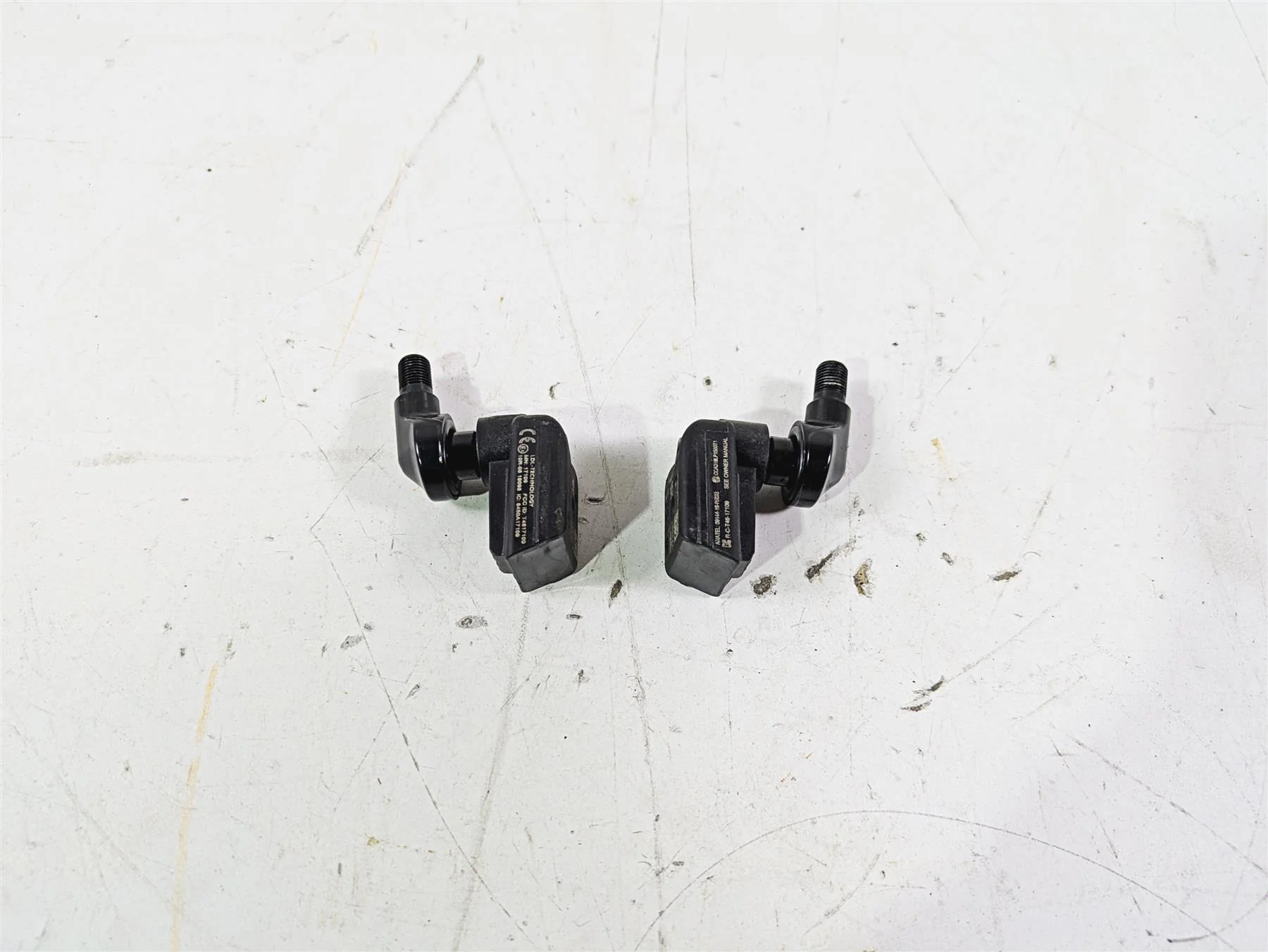 2022 Harley RA1250 S Pan America Front Rear Tire Sensor Set 42300145 42300145 - Image 2