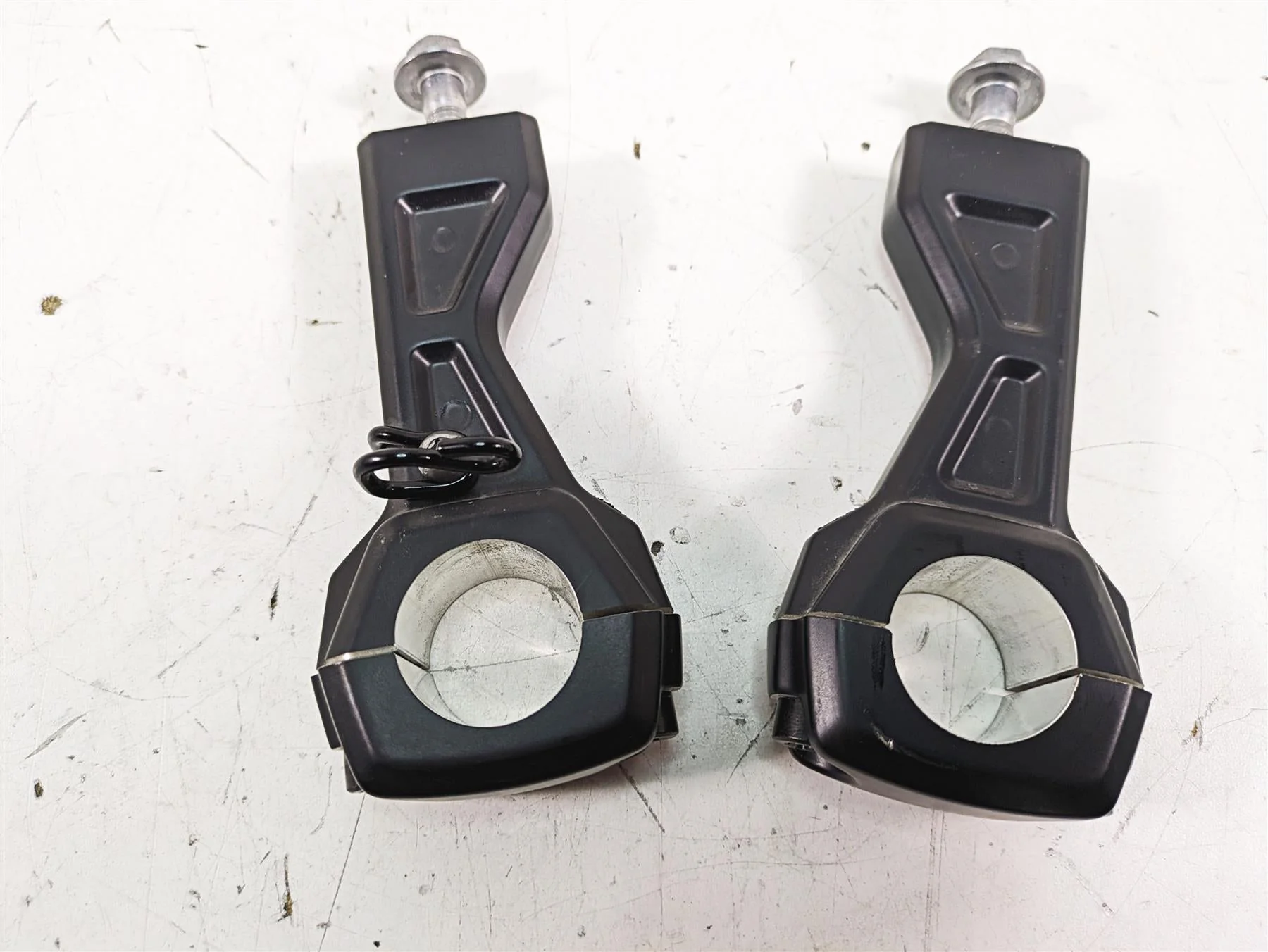 2022 Harley RA1250 S Pan America Handlebar Riser Holder Clamp Set 55900191 - Image 12