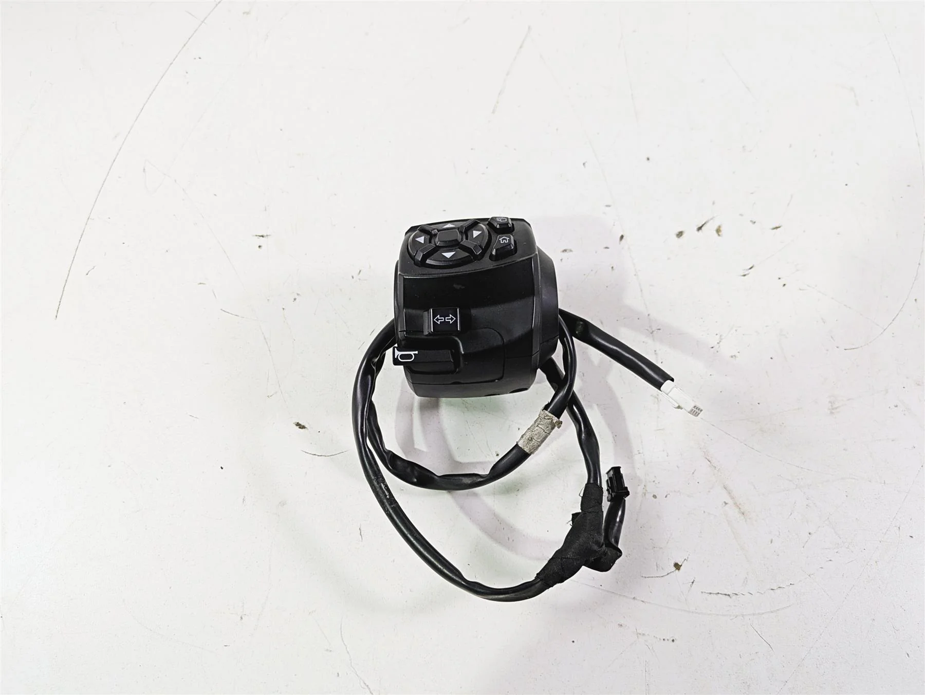 2022 Harley RA1250 S Pan America Left Hand Control Switch 71500522A